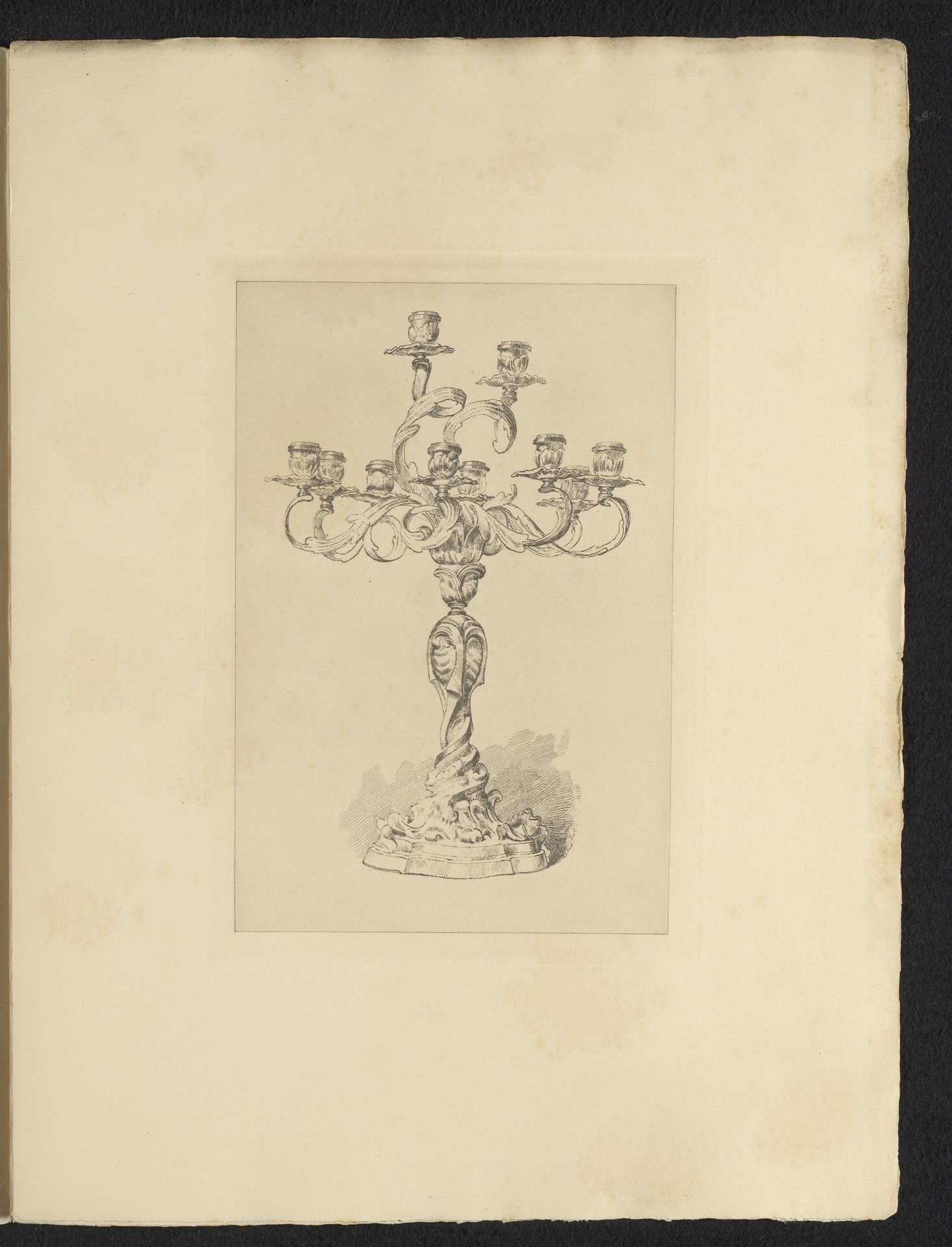 Tienarmige zilveren kandelaar by Anonymous