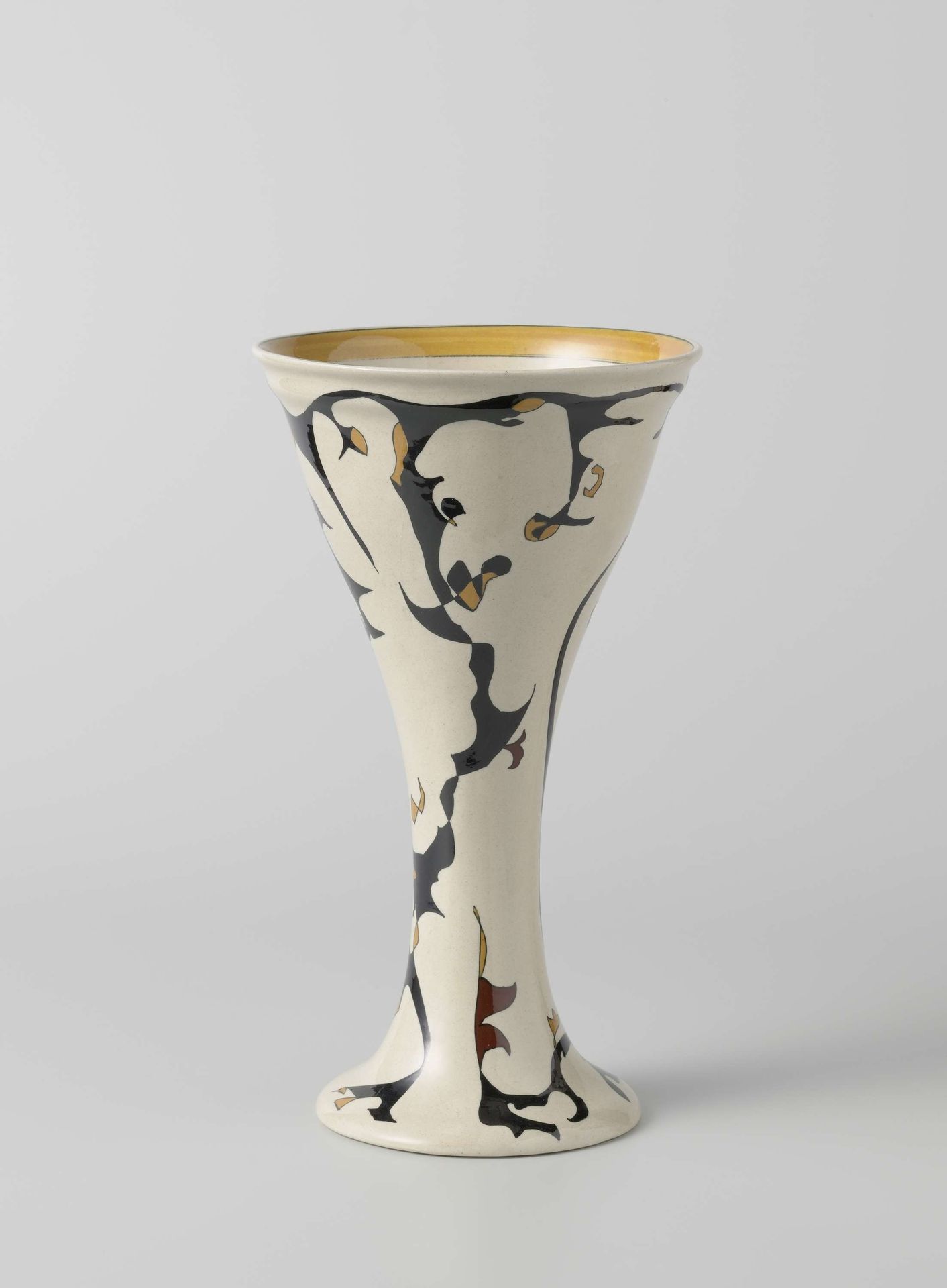 Two tulip vases with the ‘Spichtig’ (Spindly) pattern by N.V. Plateelbakkerij Ram