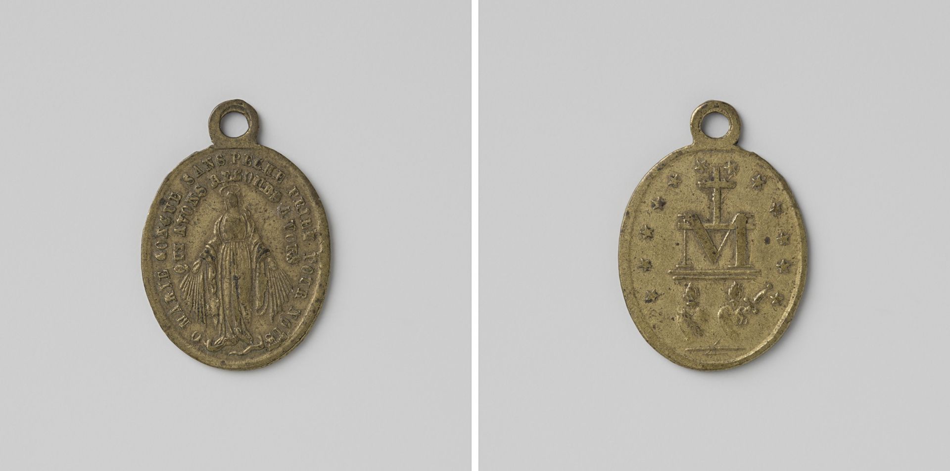 Mirakuleuze medaille, devotiepenning gewijd aan de Onbevlekte Ontvangenis van de Maagd Maria en de devotie tot de Heilige Harten van Christus en Maria, vervaardigd naar aanleiding van de verschijning by Anonymous