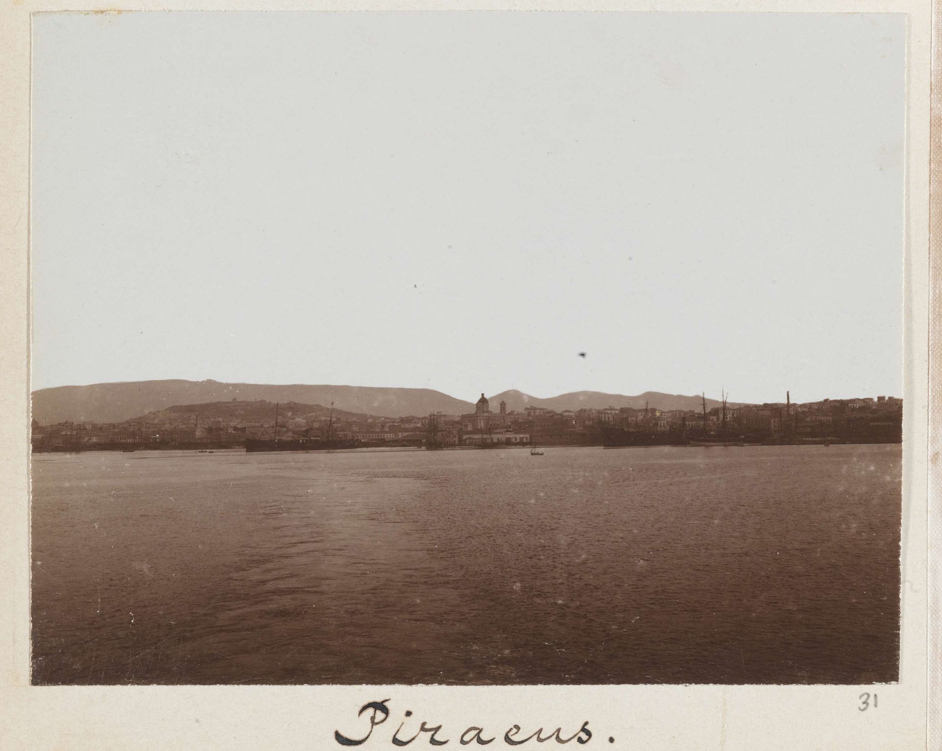 Haven van Piraeus by Johannes Lodewijk Heldring