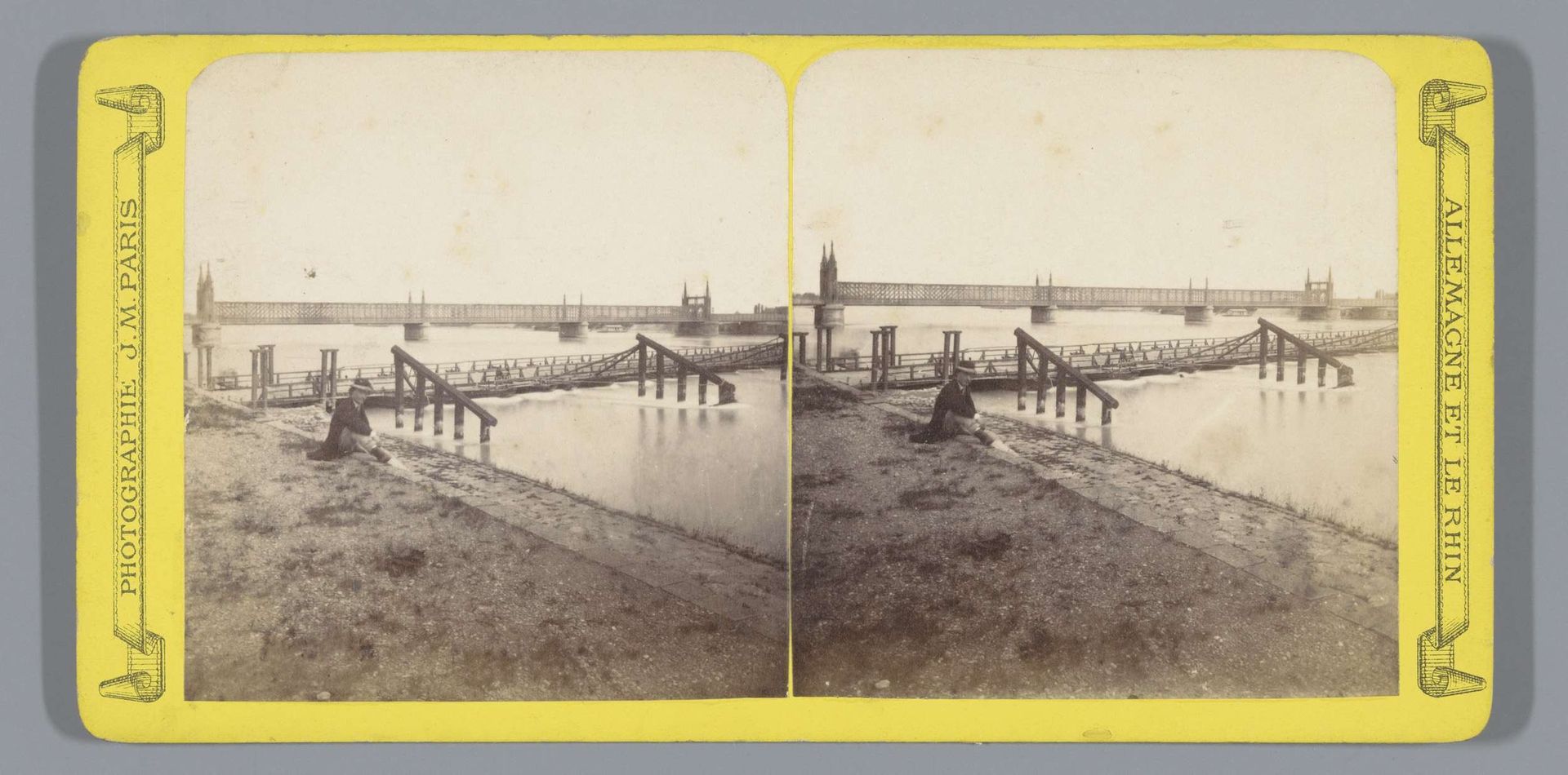 Gezicht op de spoorbrug over de Rijn bij Kehl by Jules Marinier