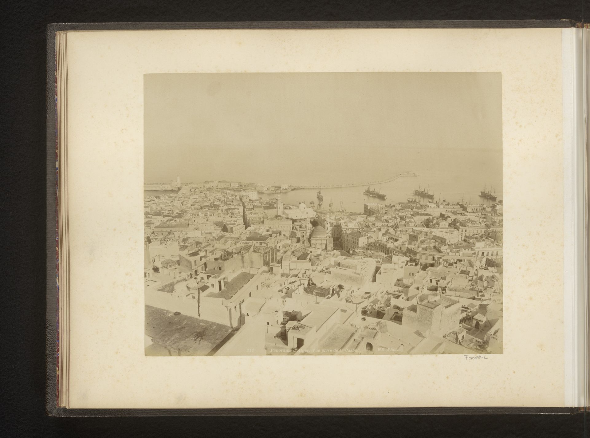 Panorama van Algiers by Étienne Neurdein
