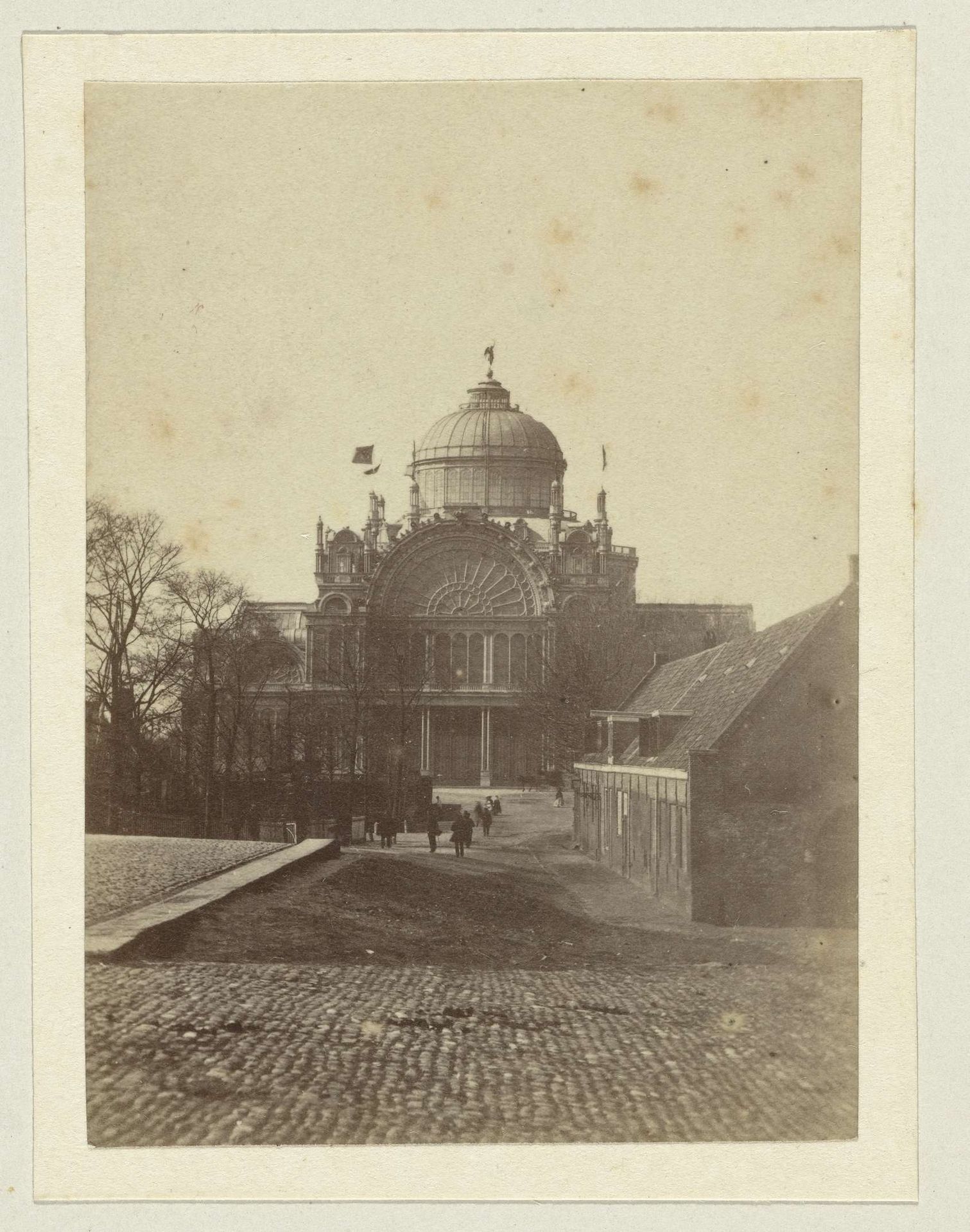 Het Paleis voor Volksvlijt, Amsterdam by Pieter Oosterhuis