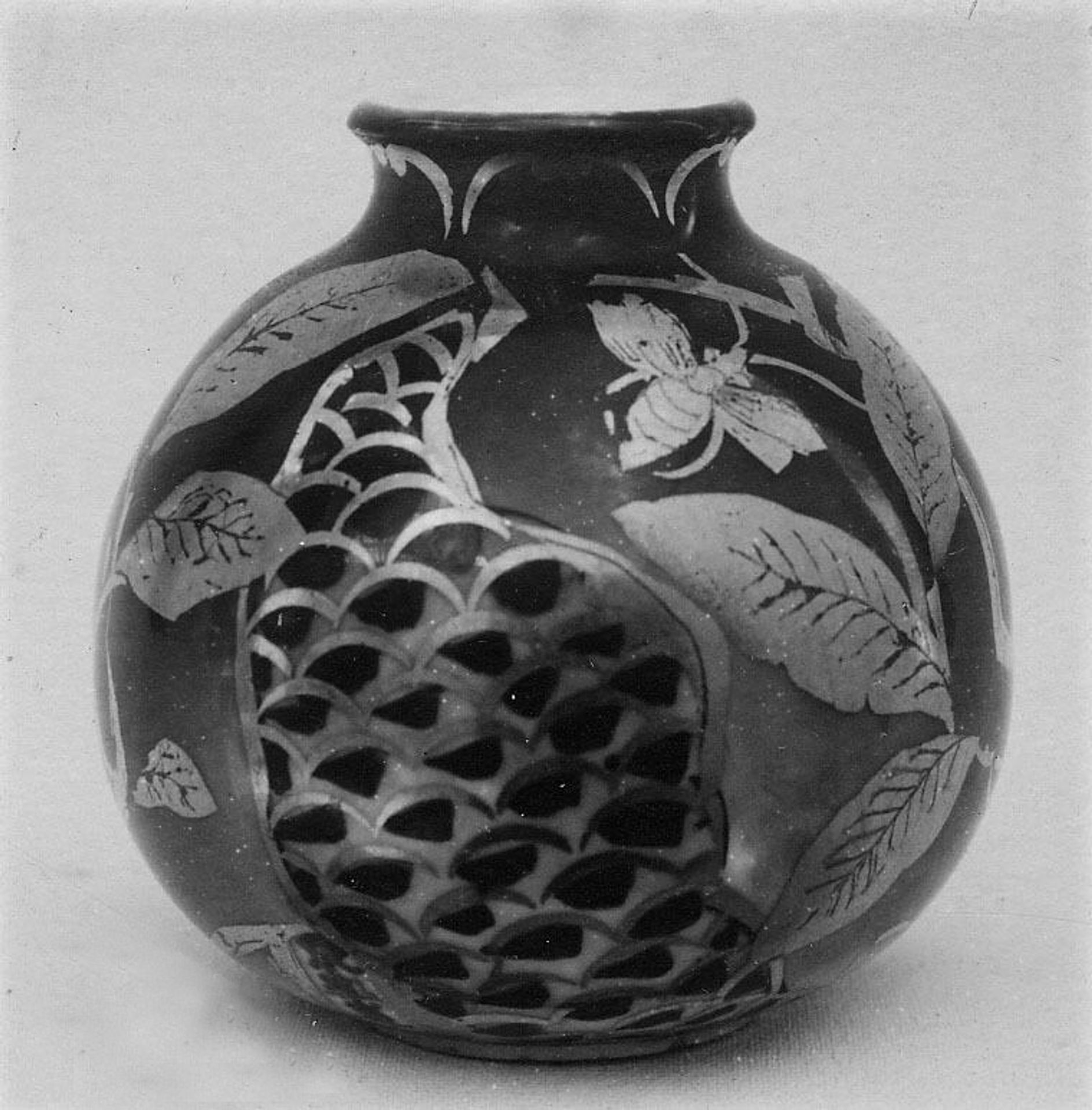 Ceramic Jar with Ivory Lid by Eiraku Hozen