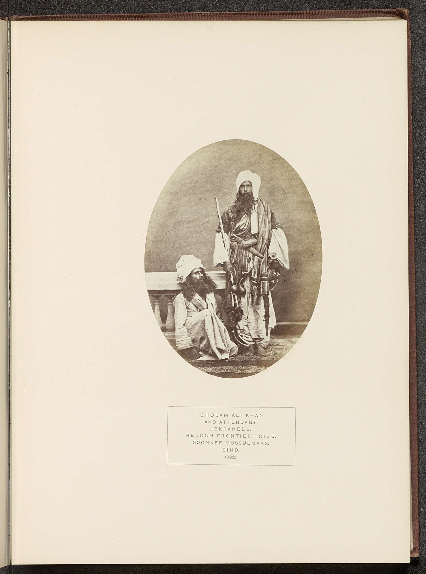 Portret van Gholam Ali Kan, een hoofd van de Jakhrani-stam, en een bediende by Henry Charles Baskerville Tanner