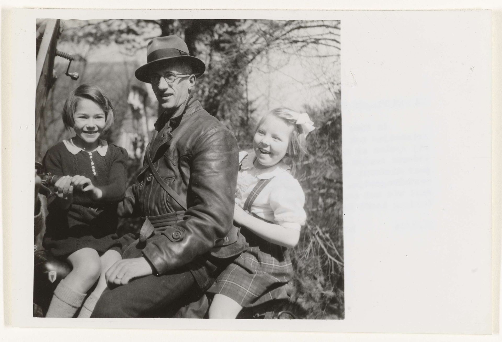 Beatrix als leerling van de werkplaats Kindergemeenschap Bilthoven by Anefo