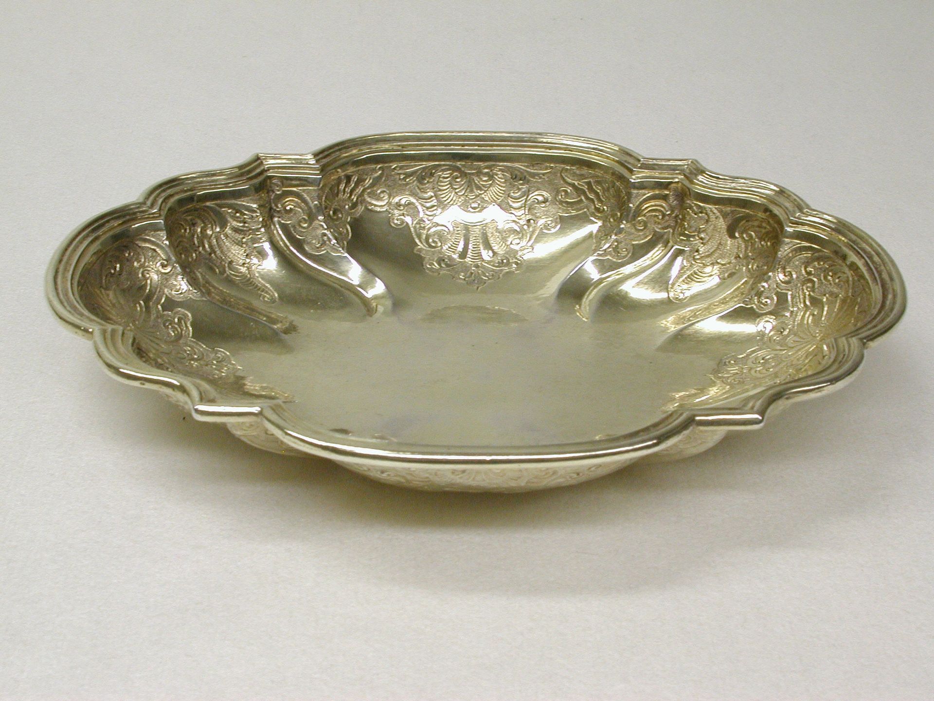 Basin by Johann Conrad Lotter