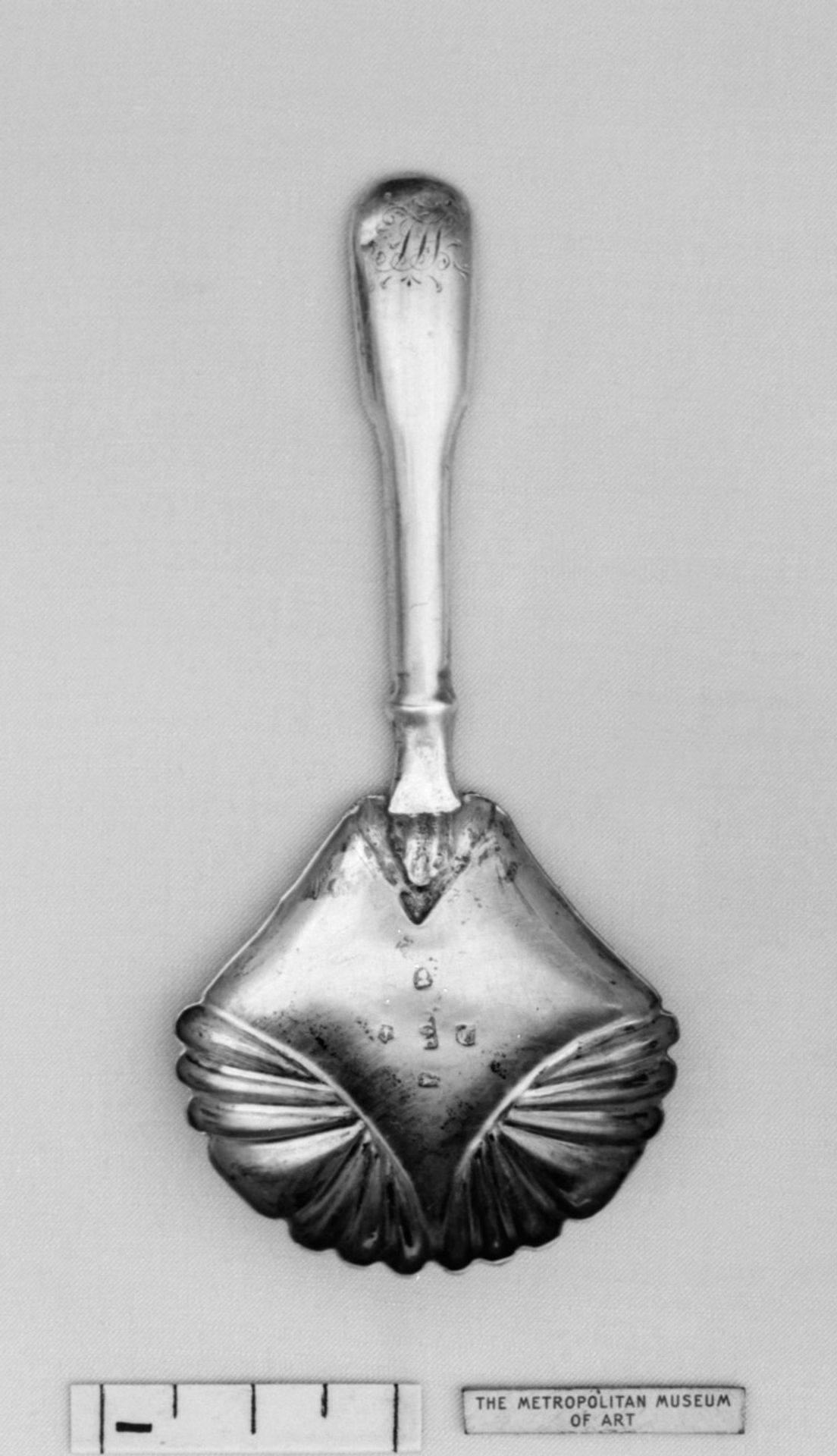 Caddy spoon by Thos. Newbold