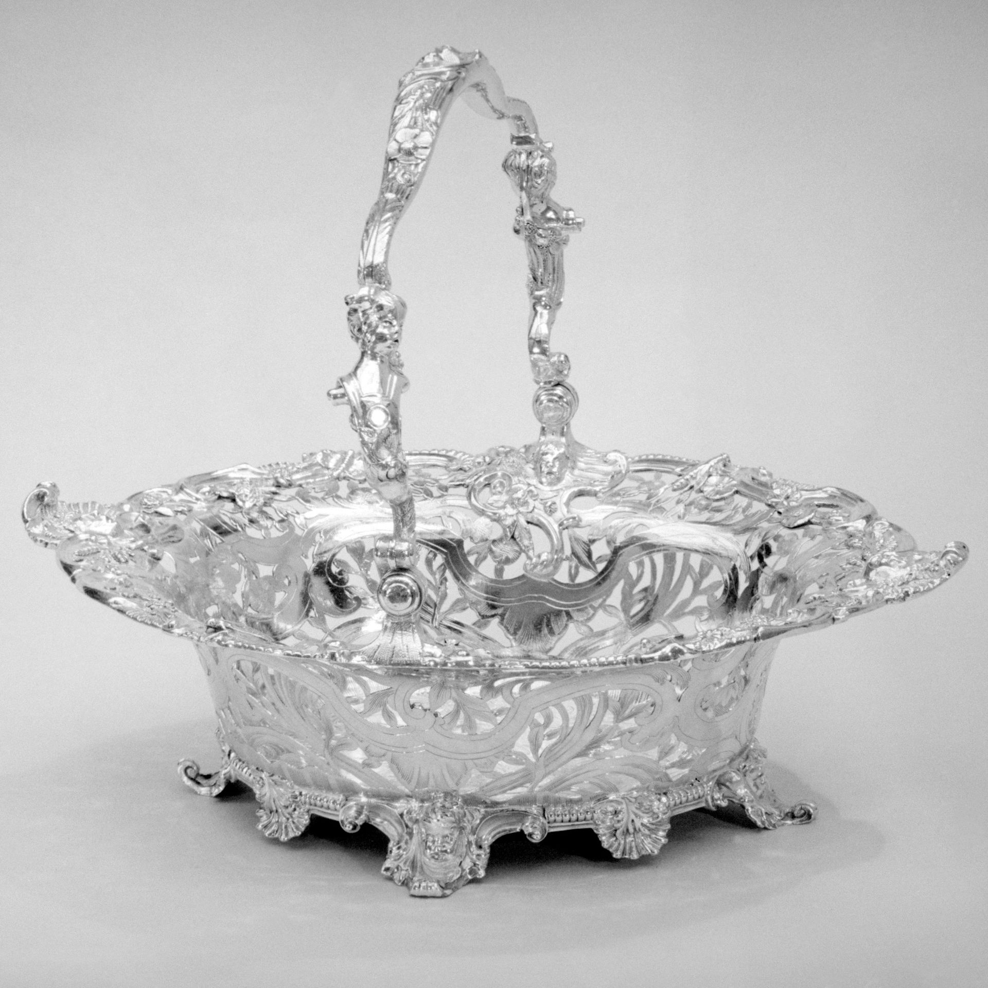 Cake basket by Paul de Lamerie
