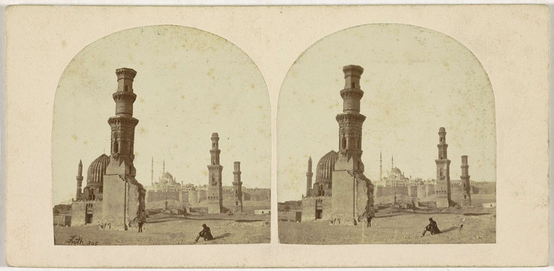 Graven van de Mamelukken, Caïro, Egypte by Francis Frith