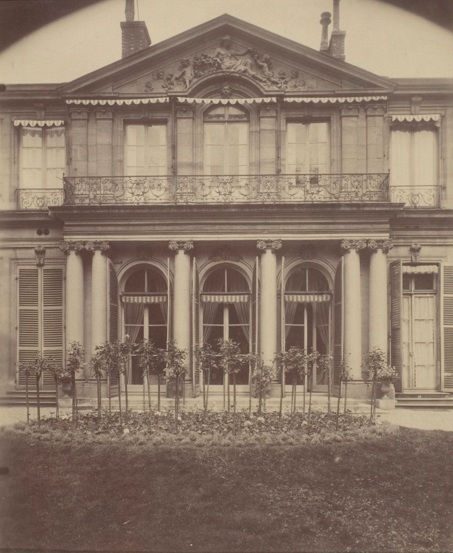 Hotel d'Argenson, rue de Grenelle 101 by Eugène Atget
