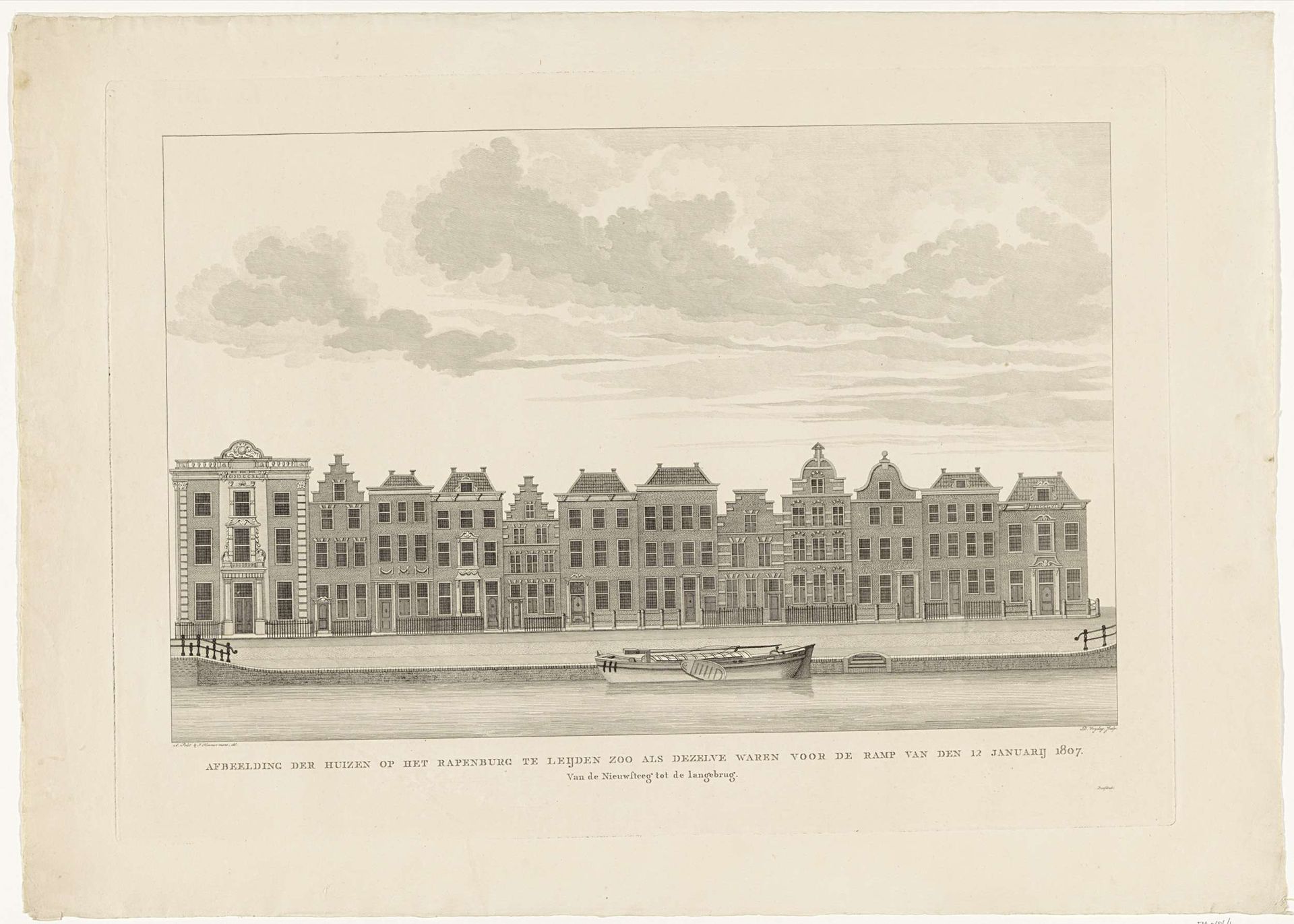 Gezicht op de huizen aan het Rapenburg te Leiden, van de Nieuwsteeg tot de Langebrug, voorafgaand aan de ramp van Leiden, 1807 by Daniël Vrijdag