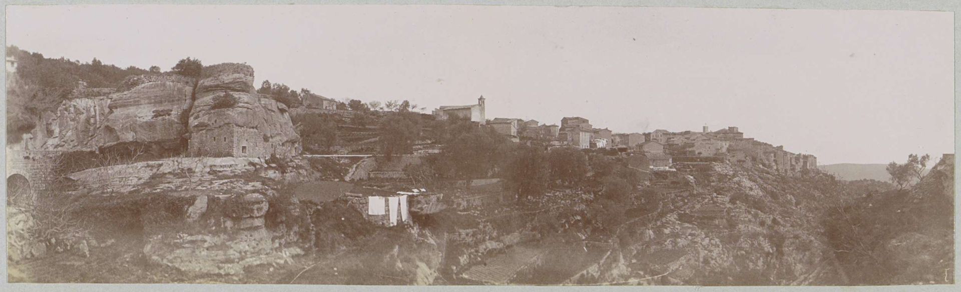 Gezicht op Tourrettes-lès-Vence by Delizy