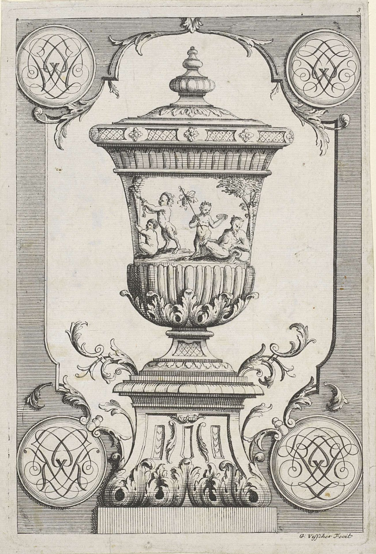 Paneel met tuinvaas met saters en in de hoeken monogrammen by Gerrit Visscher