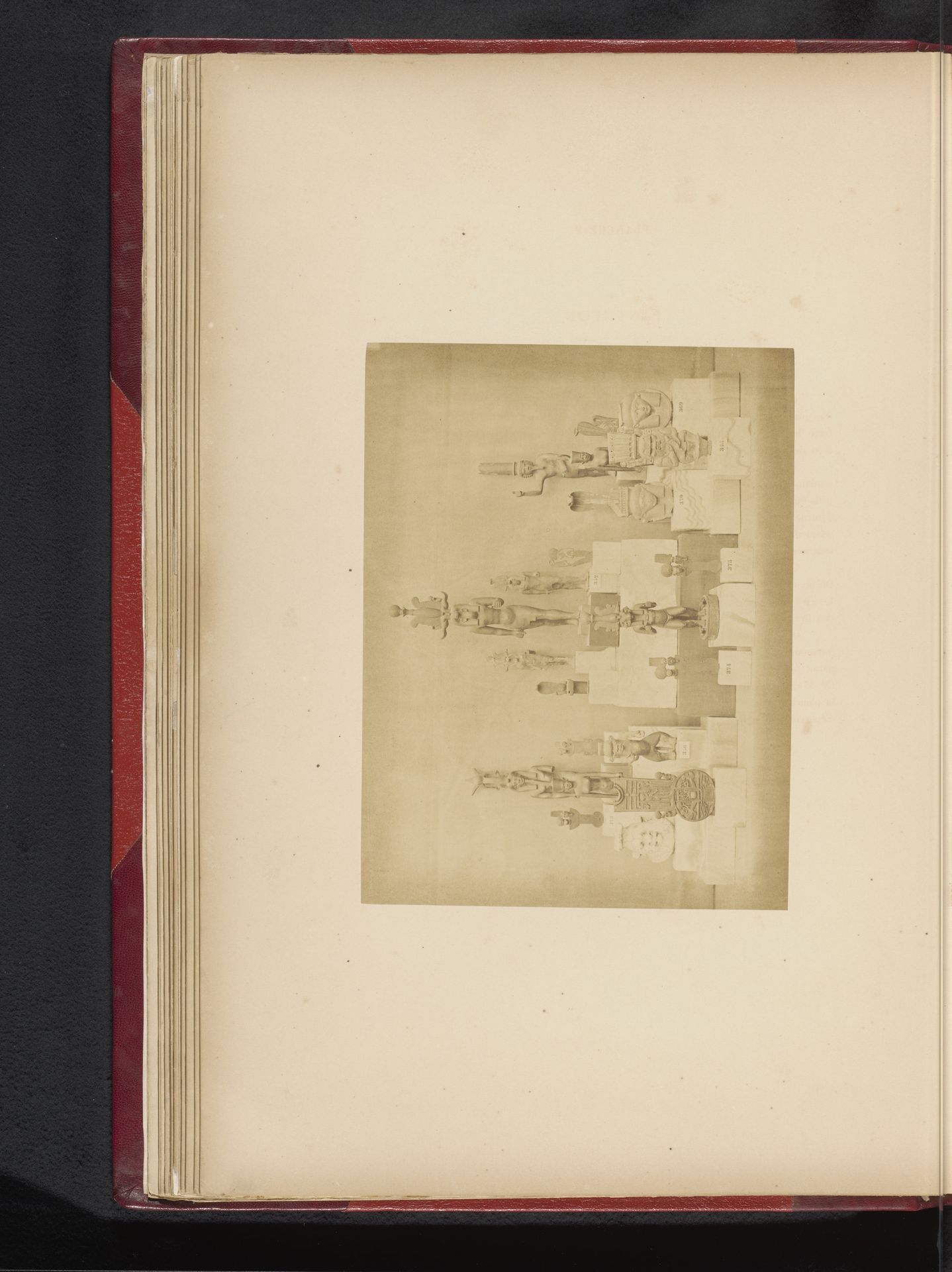 Beelden van Ka, Seb, Onoeris en andere Egyptische afgodsbeelden in het Boulaq Museum in Caïro, Egypte by Hippolyte Délié