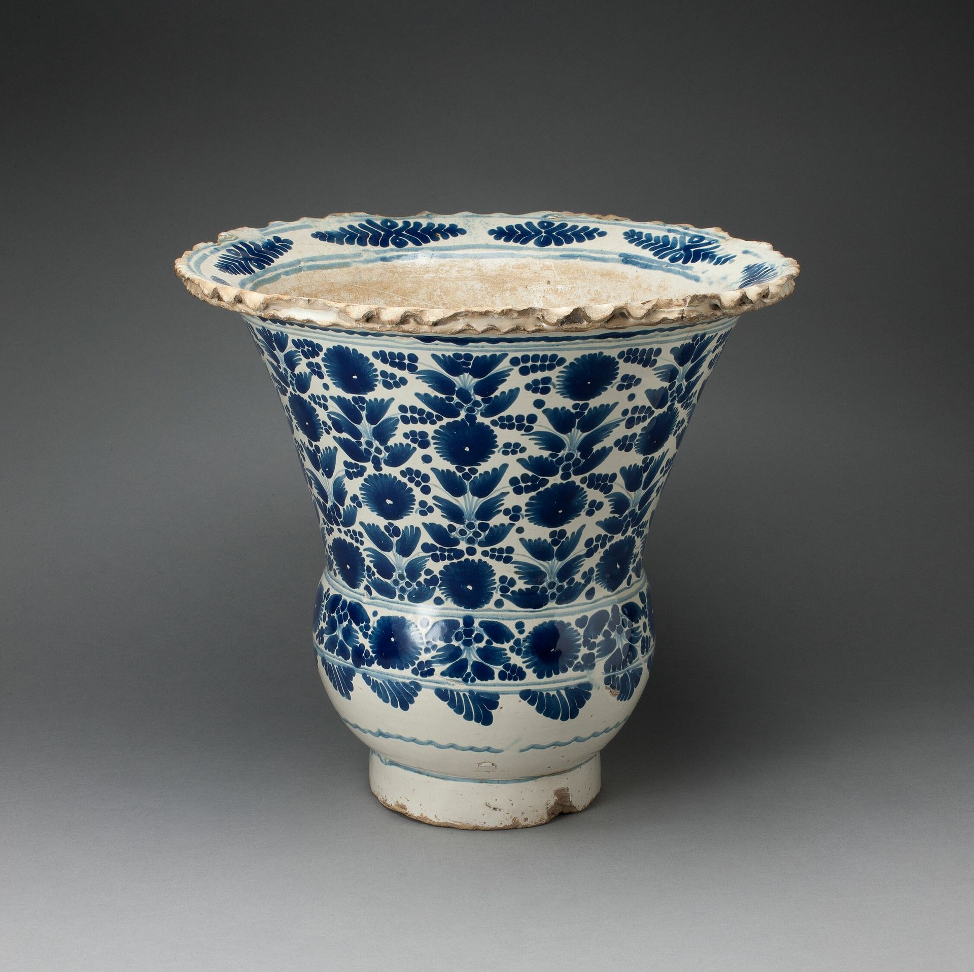 Urn by Talavera Poblana