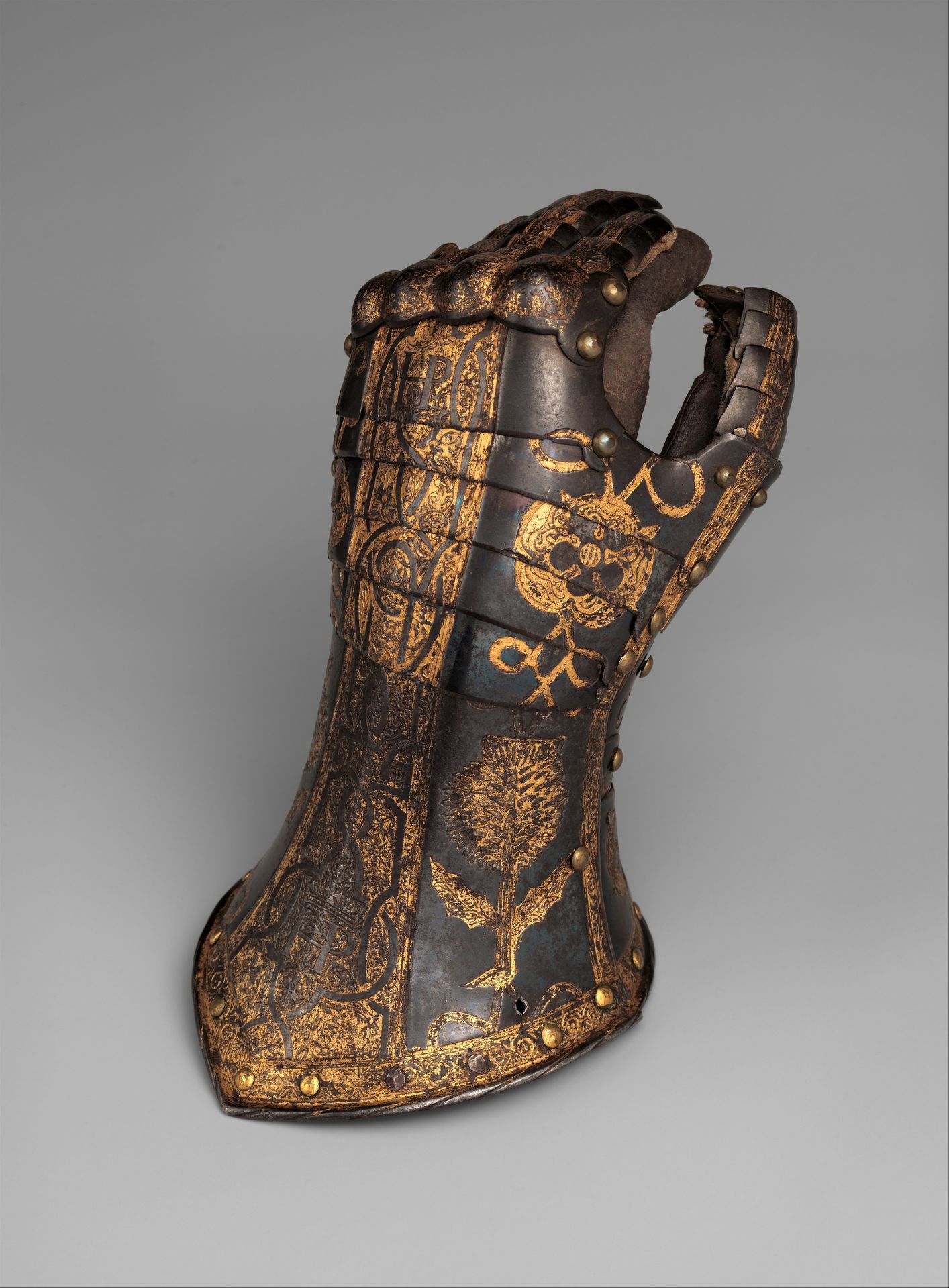 Left Gauntlet of Henry (1594–1612), Prince of Wales by Jacob Halder