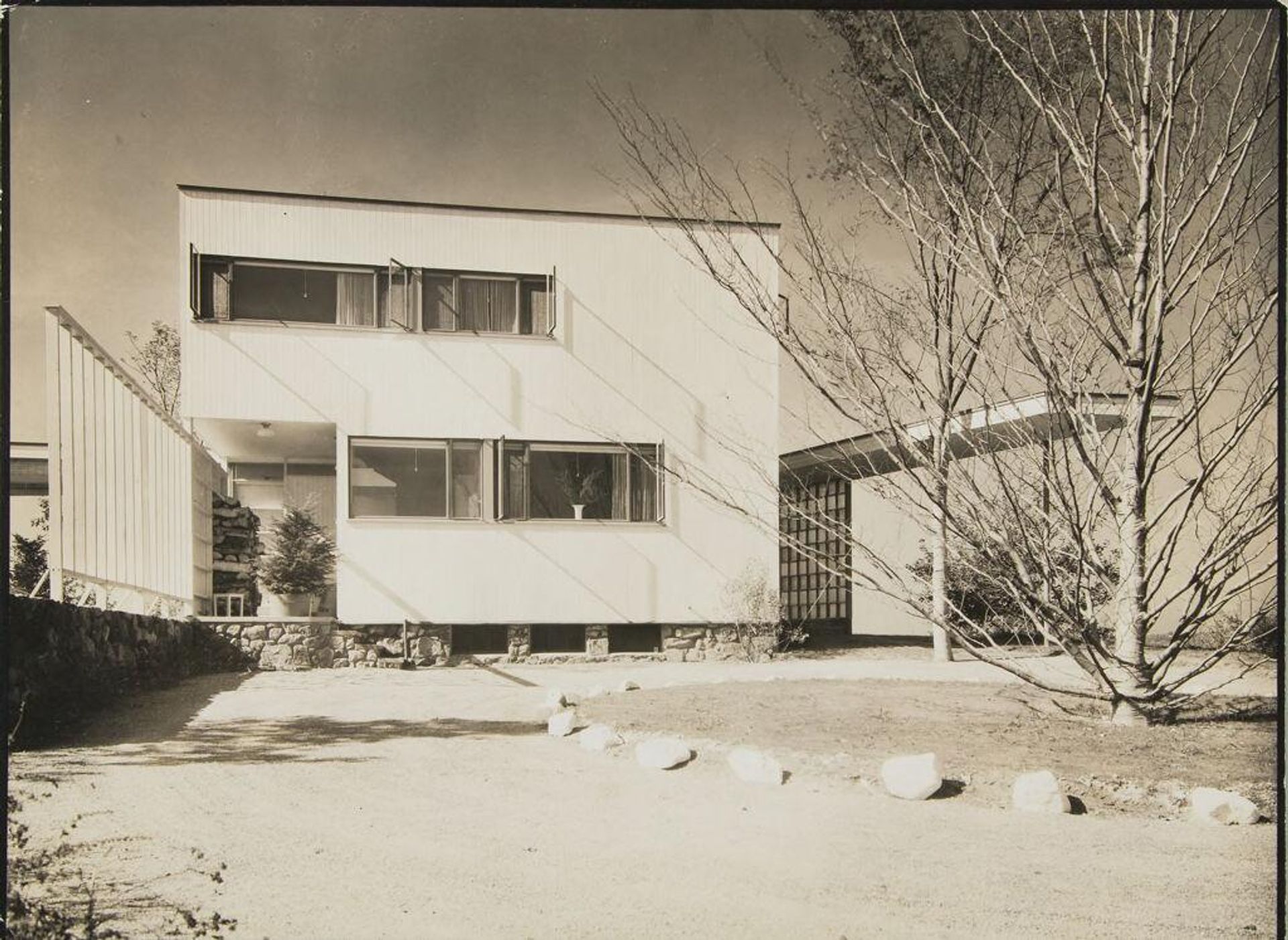 Gropius Residence, Lincoln, Massachusetts, 1938 by Paul Davis