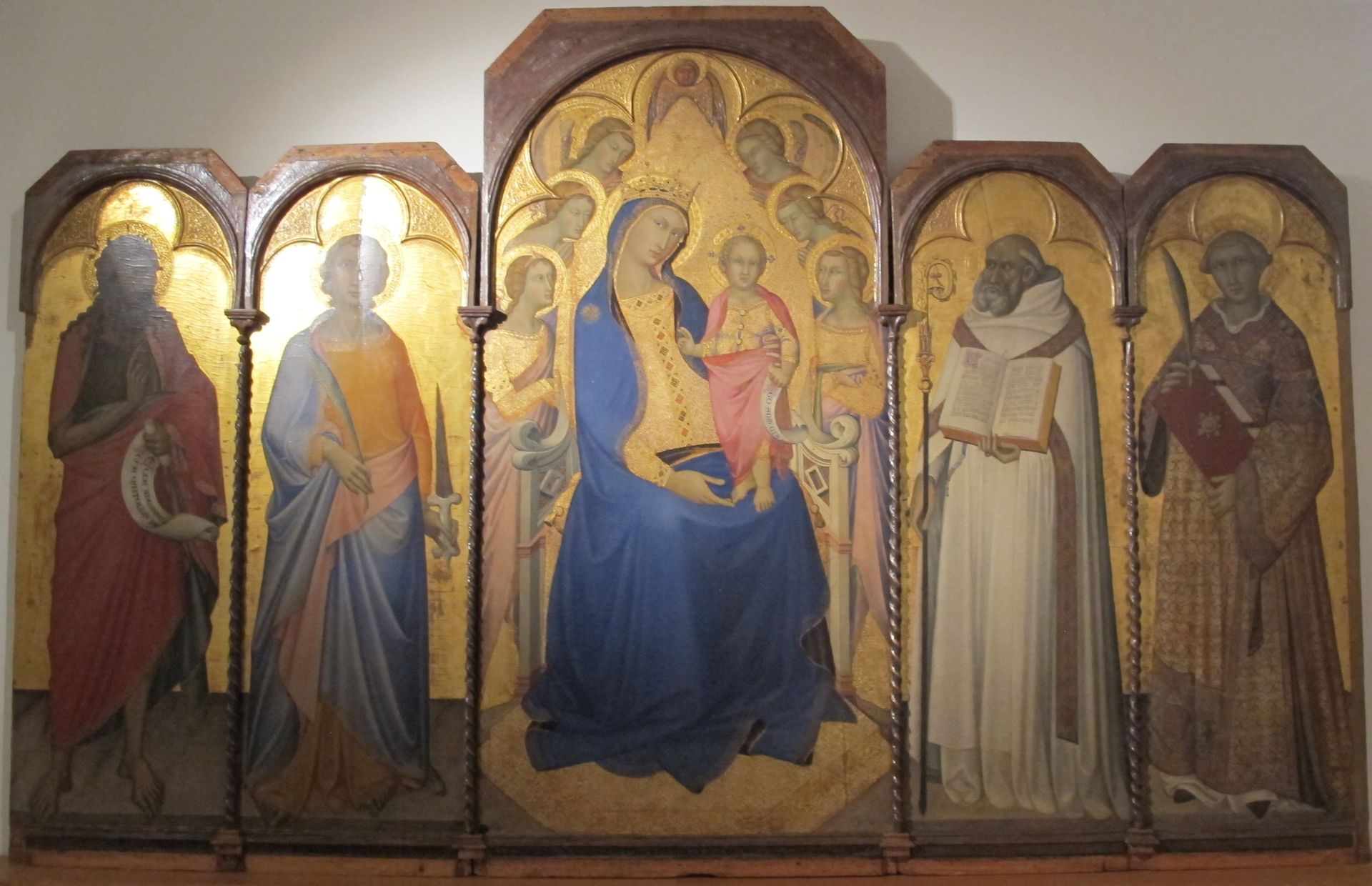 madonna in trono col bambino e angeli by Luca di Tommé