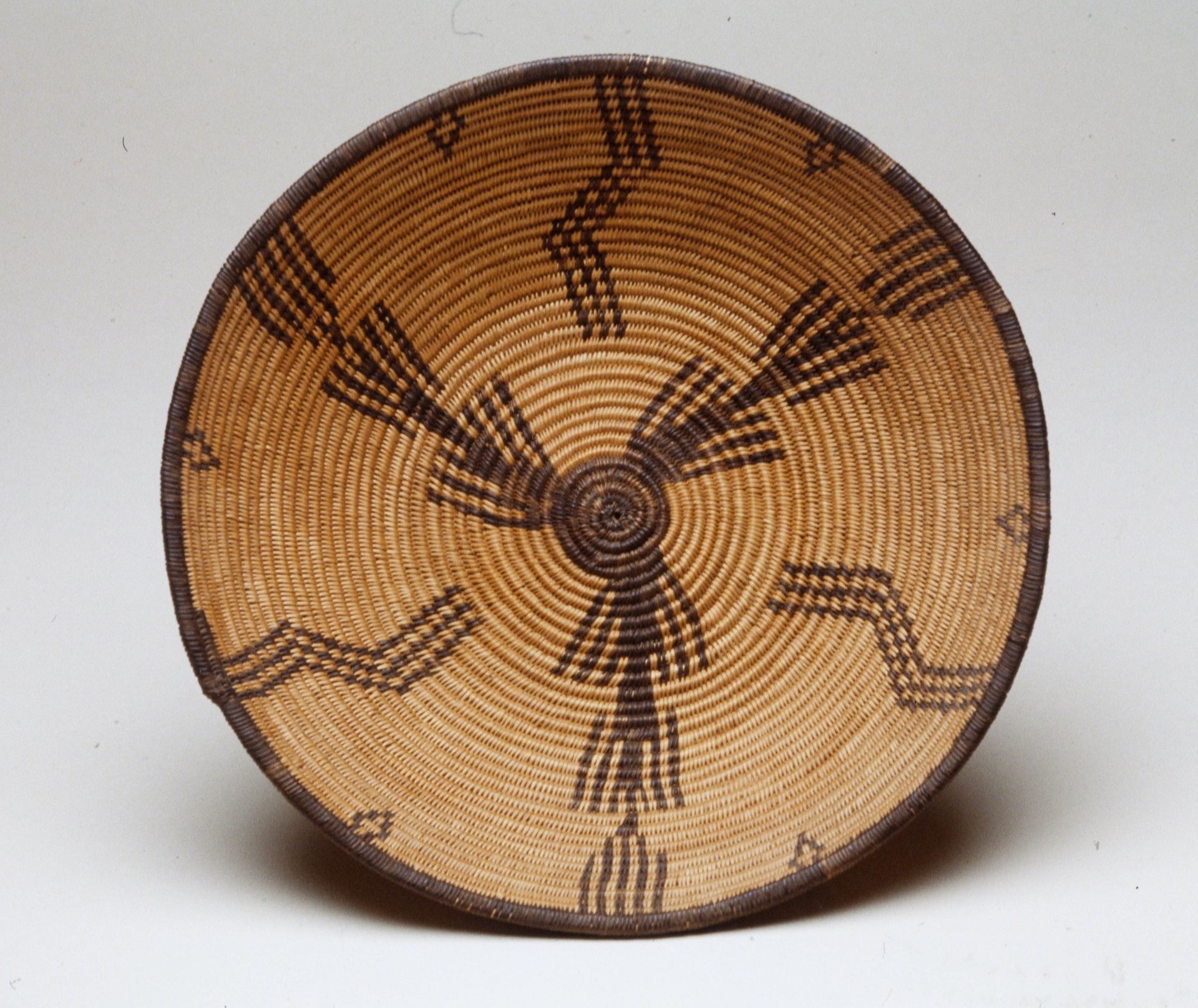 Basket by Indé (Apache)