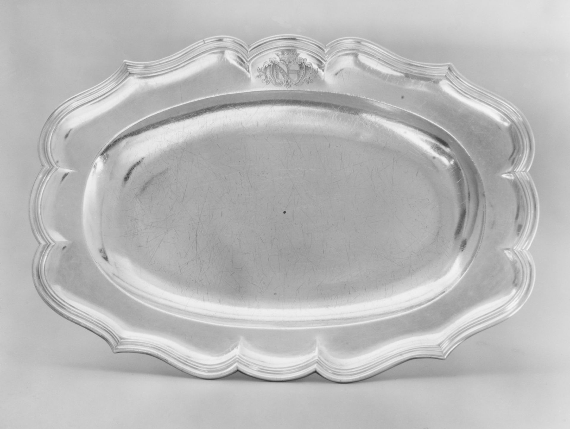 Oval dish by I.L.