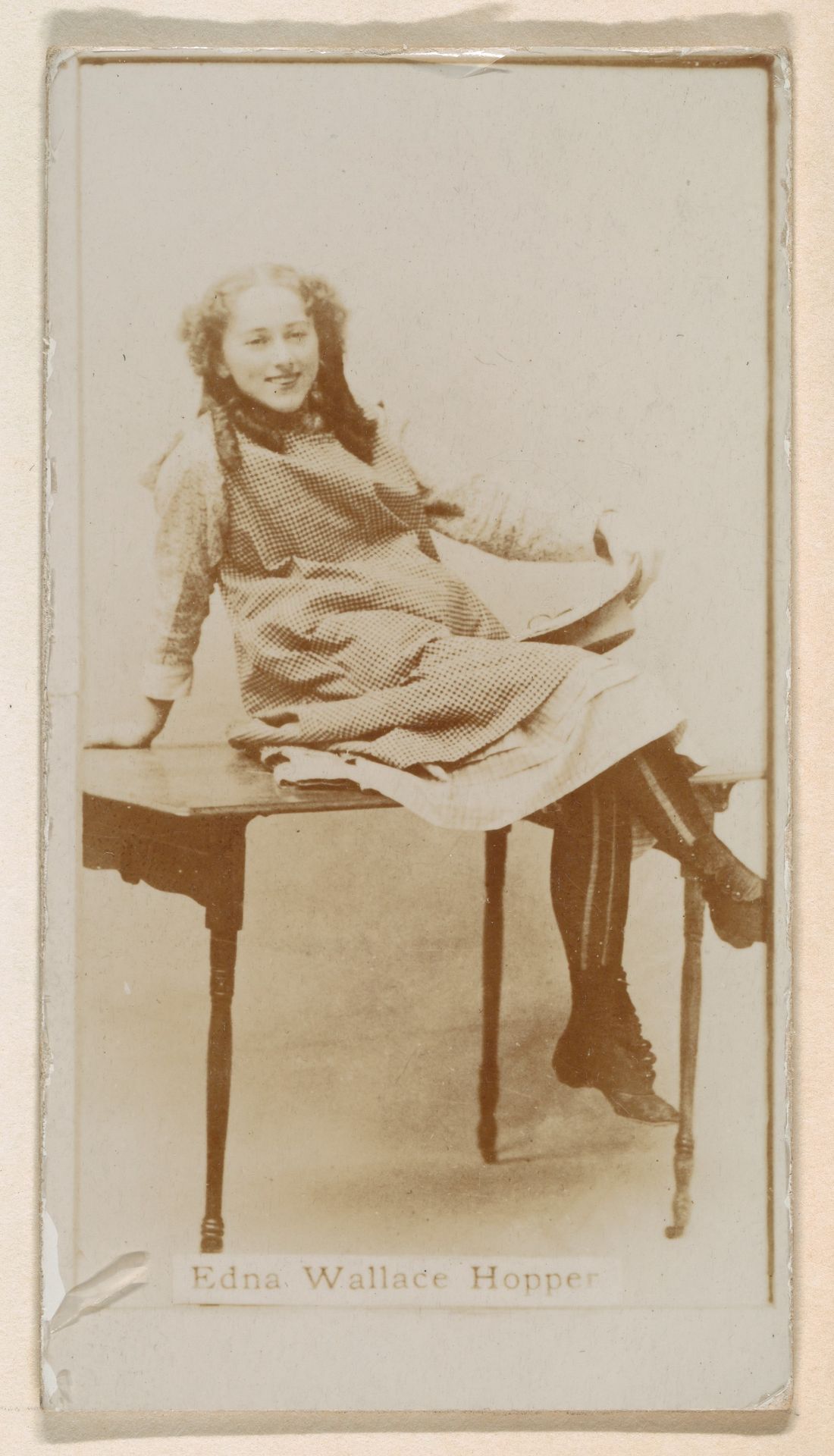 Edna Wallace-Hopper, from the Actresses series (N245) issued by Kinney Brothers to promote Sweet Caporal Cigarettes by Kinney Brothers Tobacco Company