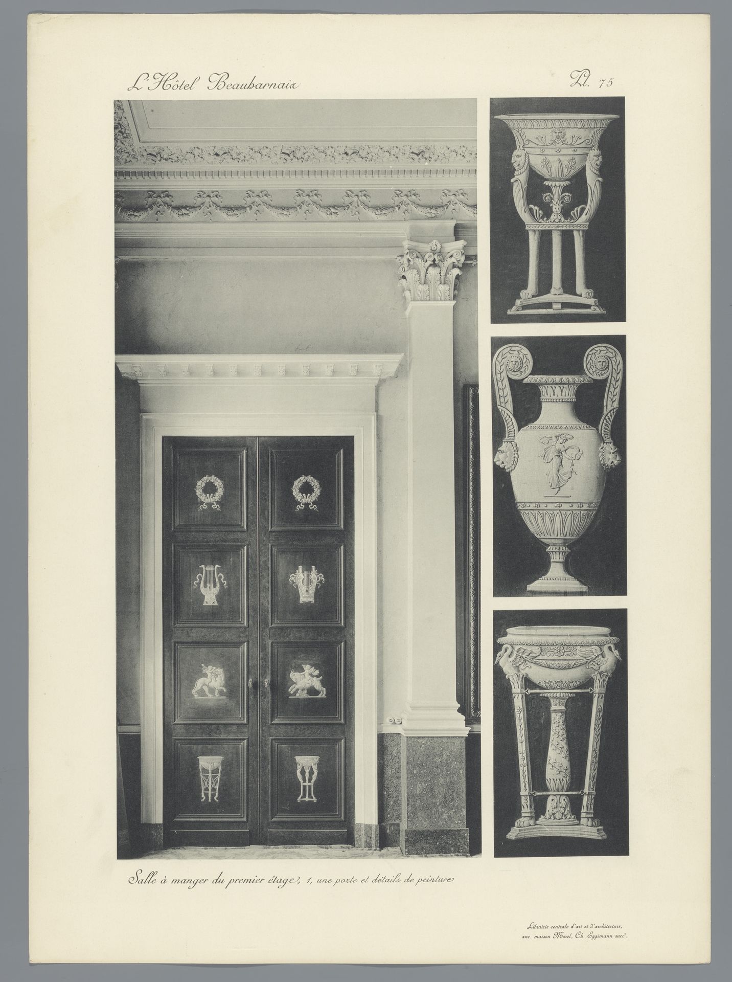 Gezicht op de deur van de eetkamer en geschilderde details by Anonymous