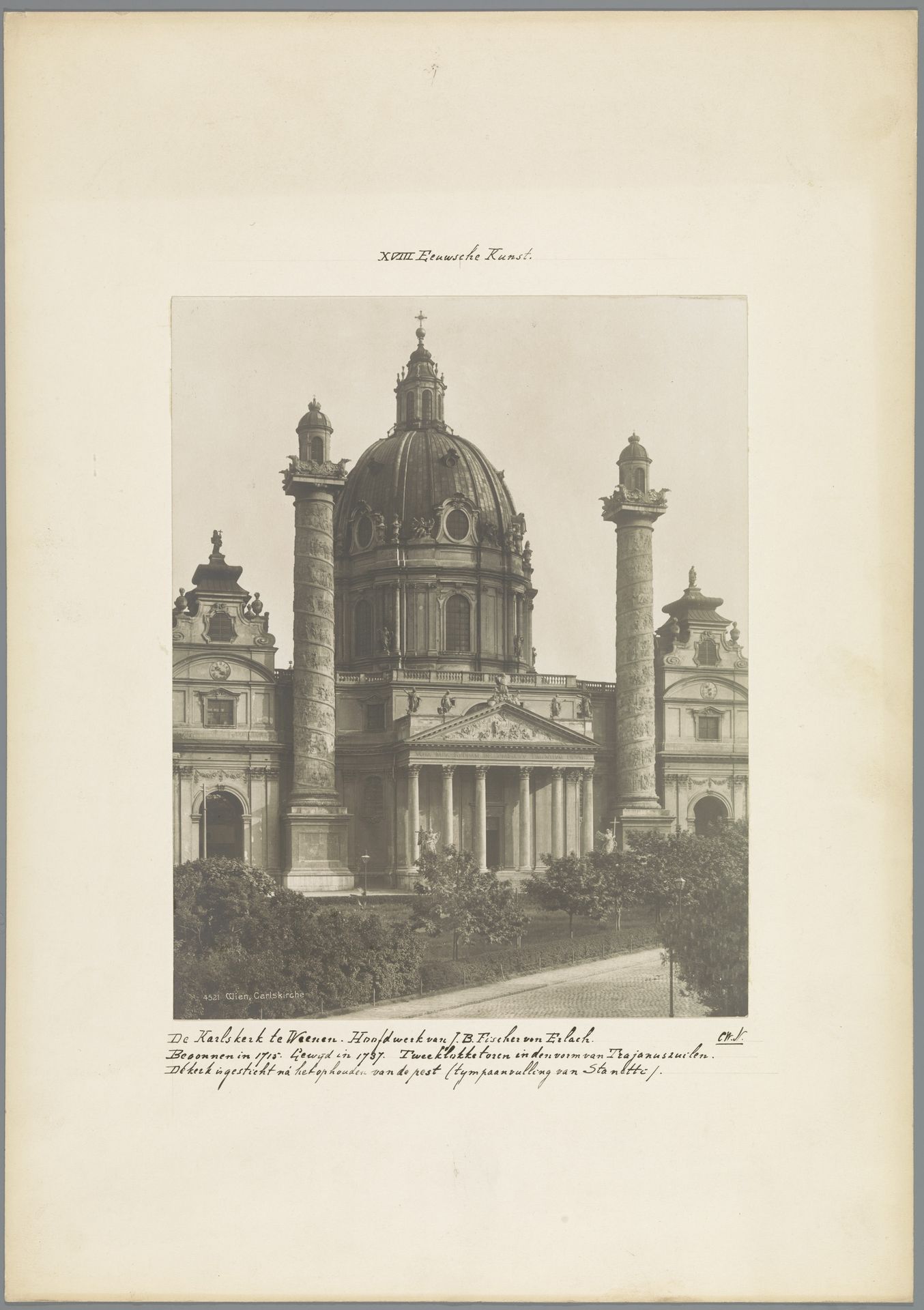 Gezicht op de Karlskirche te Wenen by Würthle & Sohn