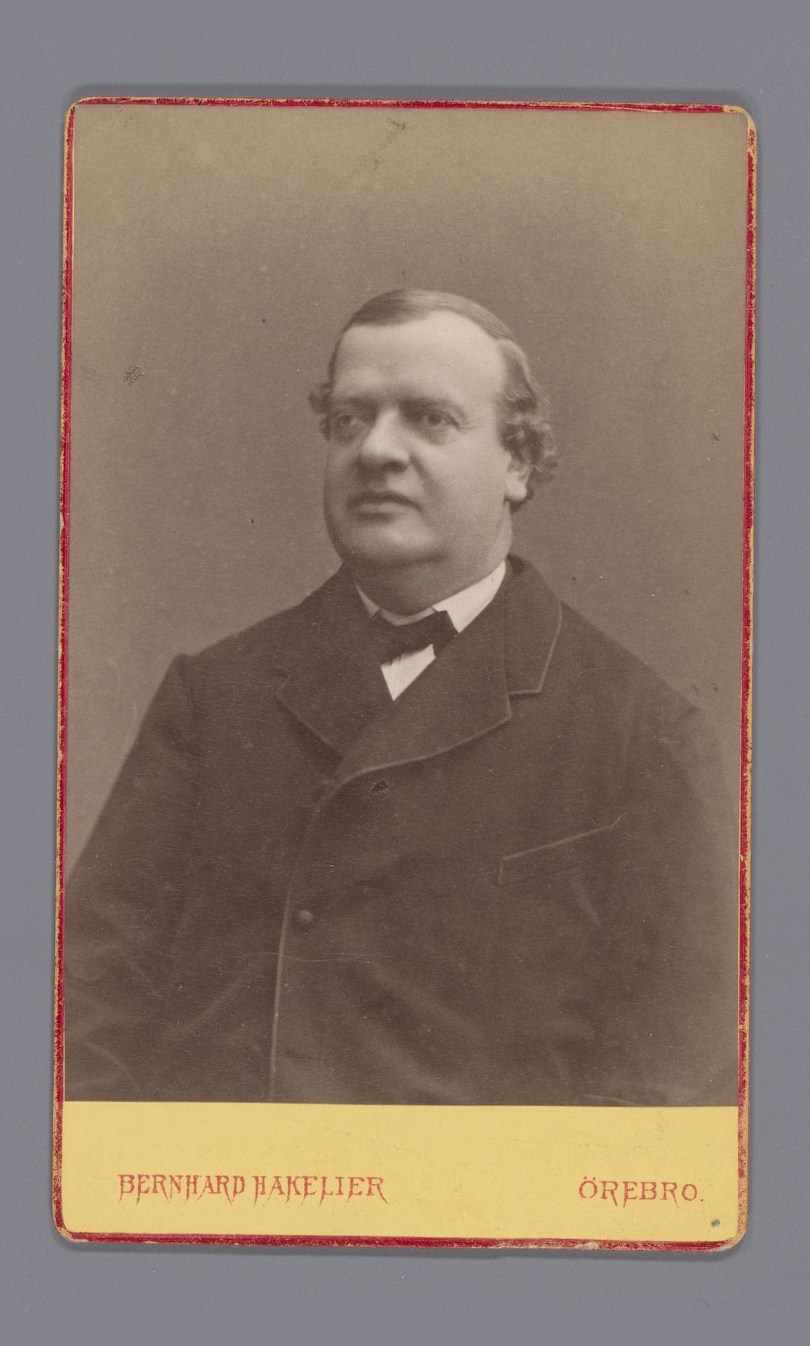 Portret van een onbekende man, aangeduid als Lektor Carlson by Bernhard Hakelier