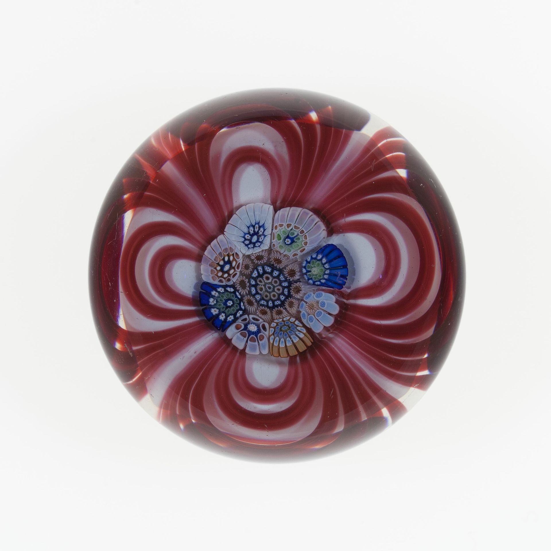 Paperweight by Compagnie de Saint Louis