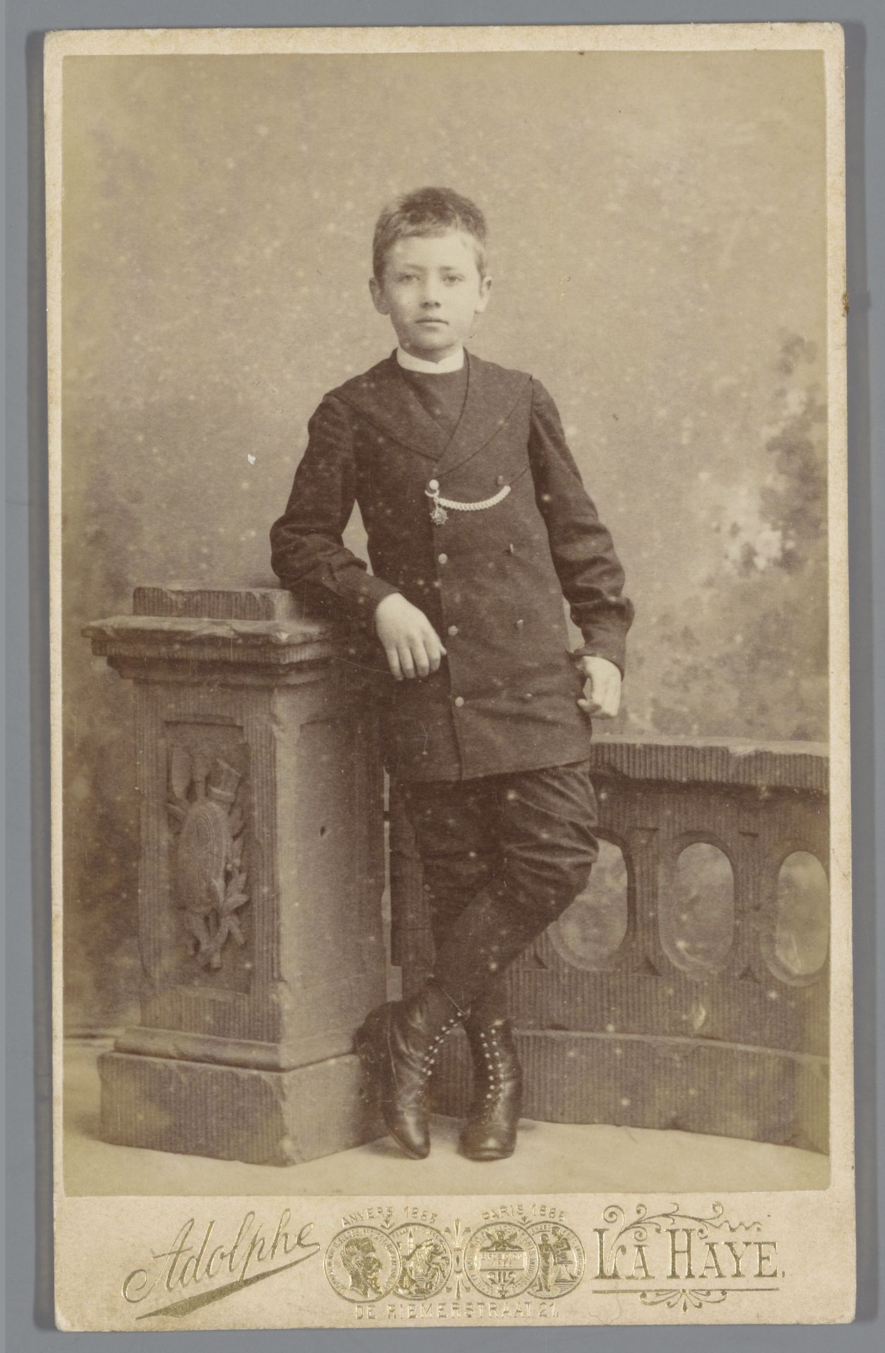 Portret van een onbekende jongen by Adolphe Zimmermans