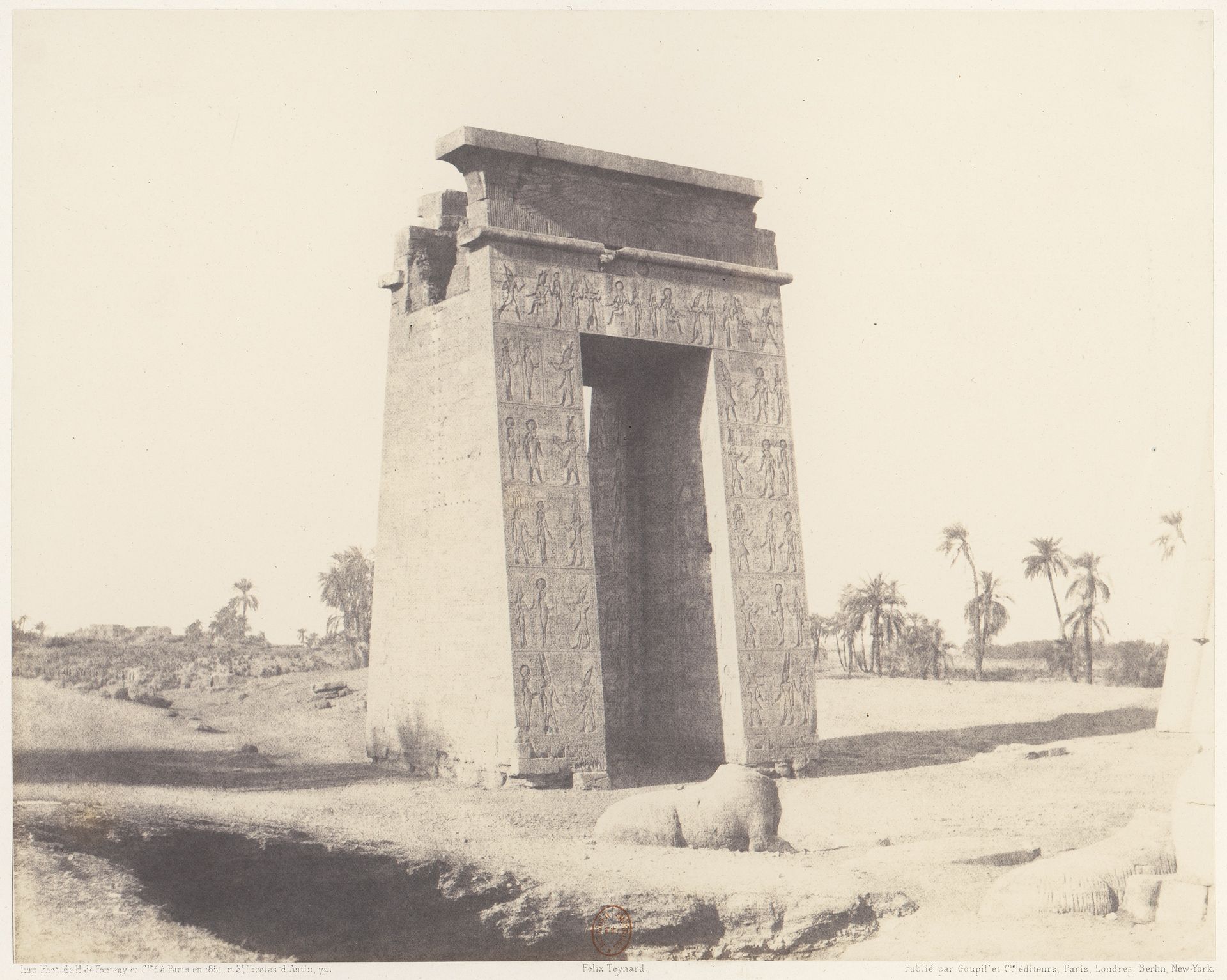 Karnak (Thèbes), Grande Porte du Sud Vue du Point C by Félix Teynard