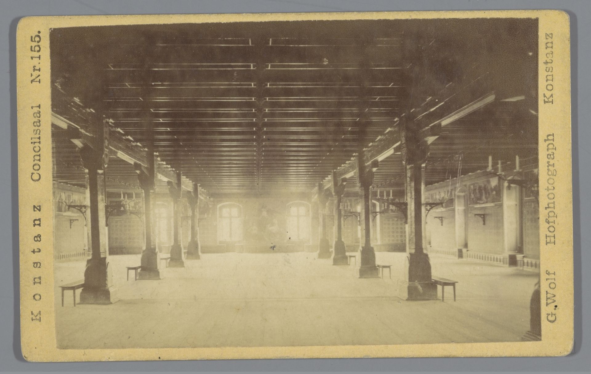 Interieur van de Consiliezaal in Konstanz, Duitsland by German Wolf