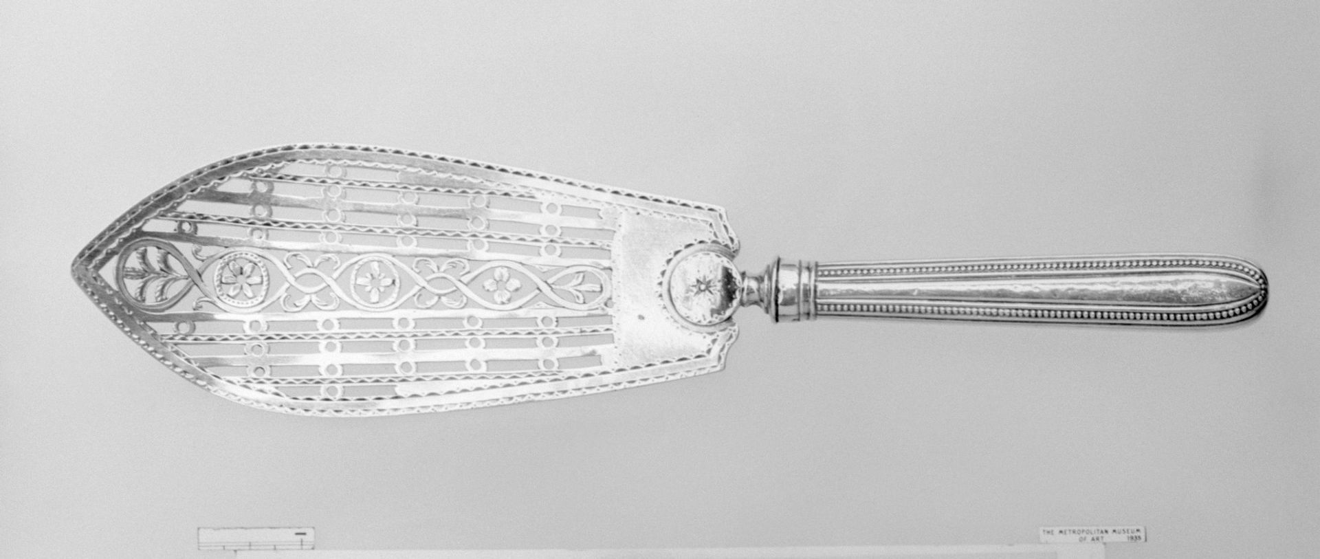 Cake server by William Plummer