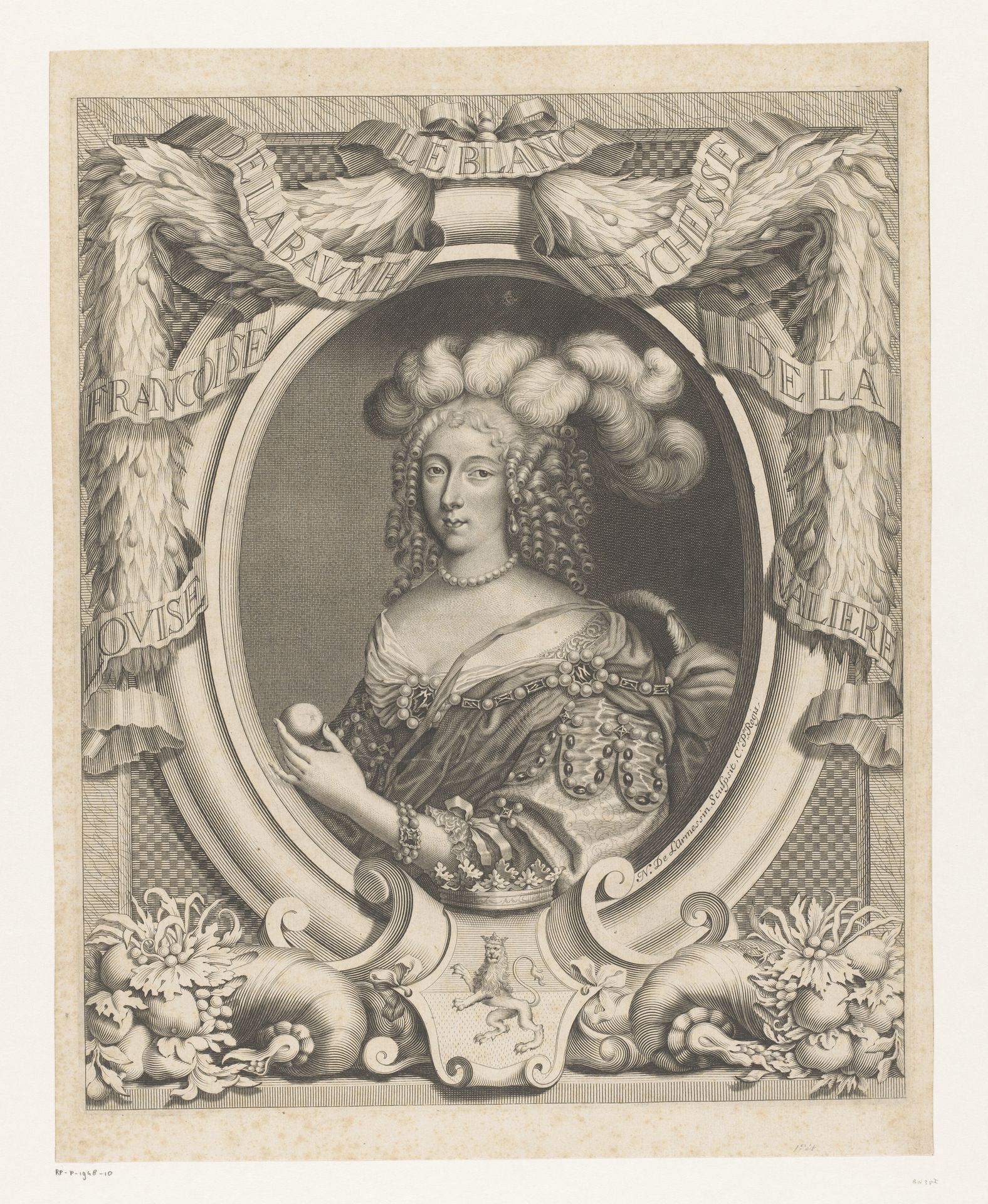 Portret van Françoise-Louise de La Baume Le Blanc, hertogin van La Vallière by Nicolas de (I) Larmessin