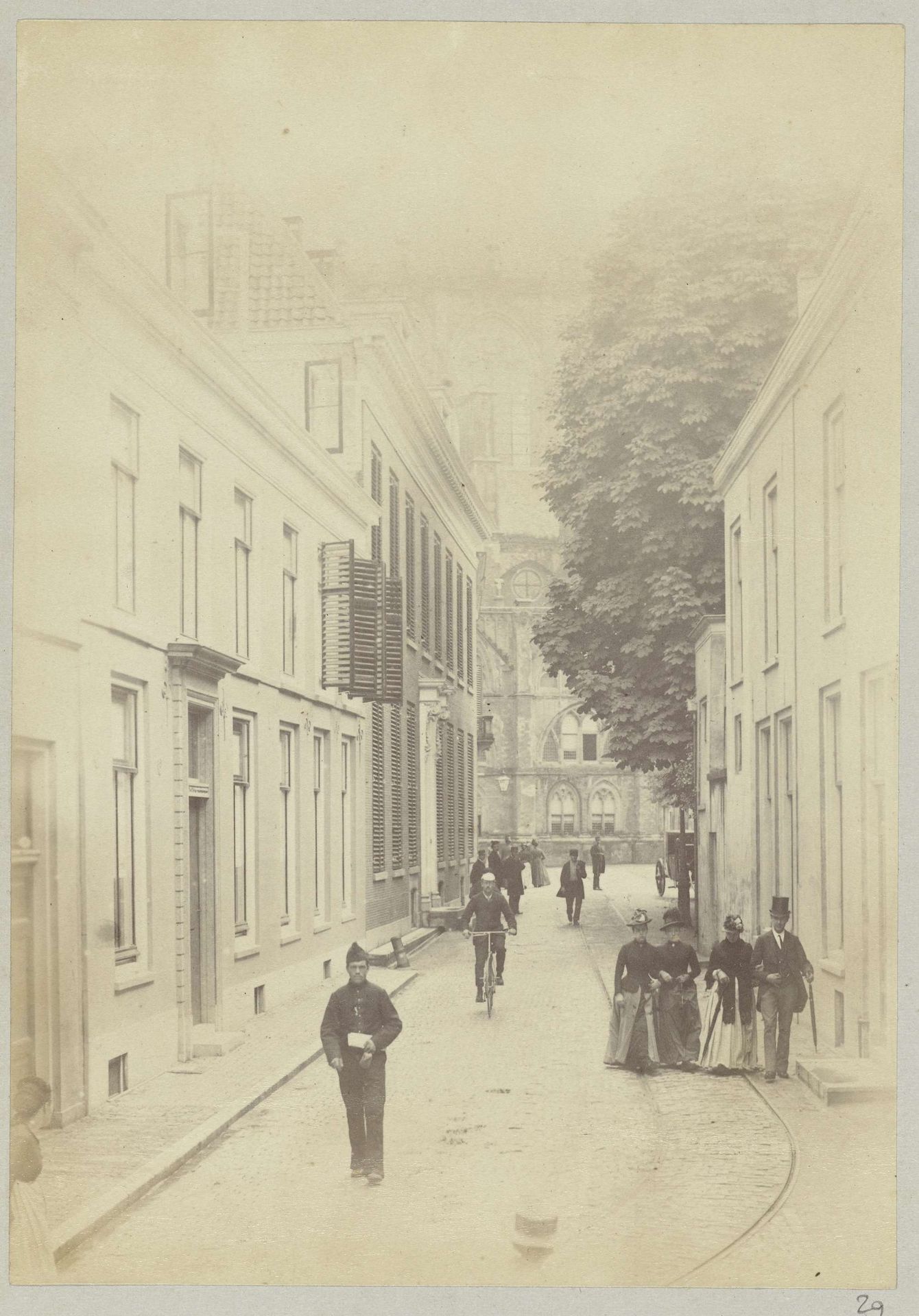 Domstraat in Utrecht by Henry Pauw van Wieldrecht
