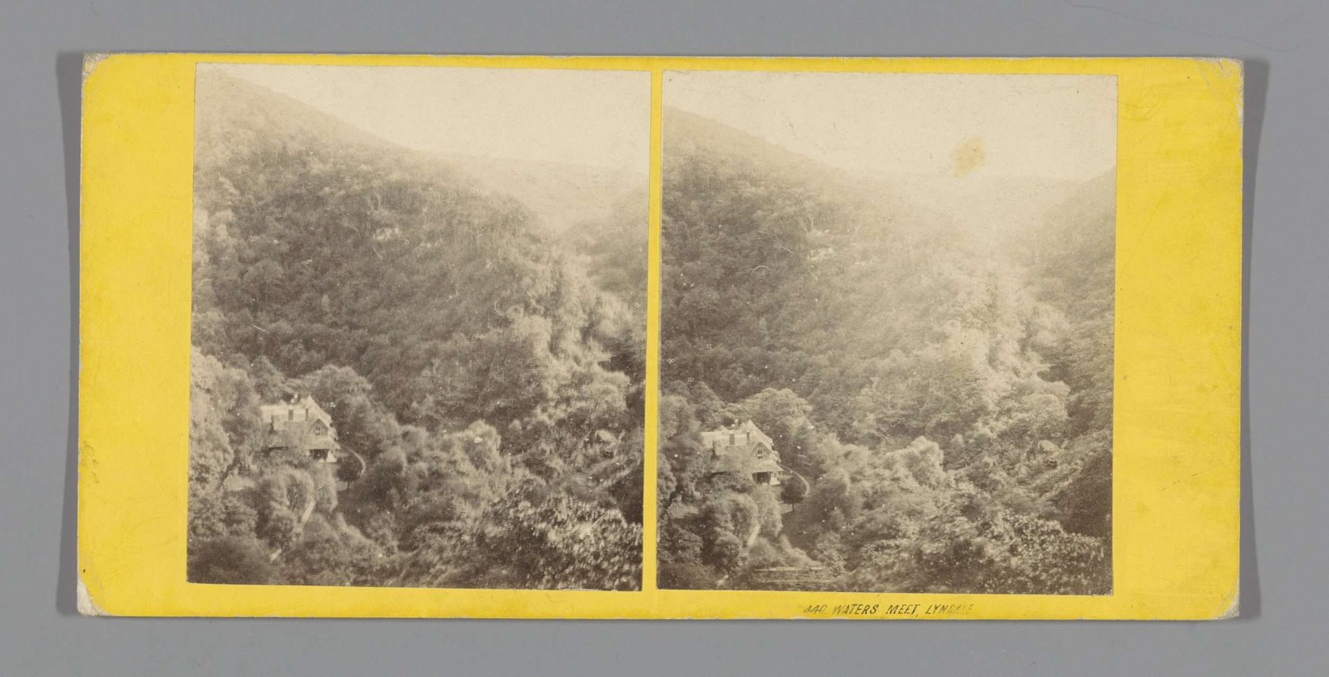 Gezicht op Watersmeet House te Lynmouth by Anonymous