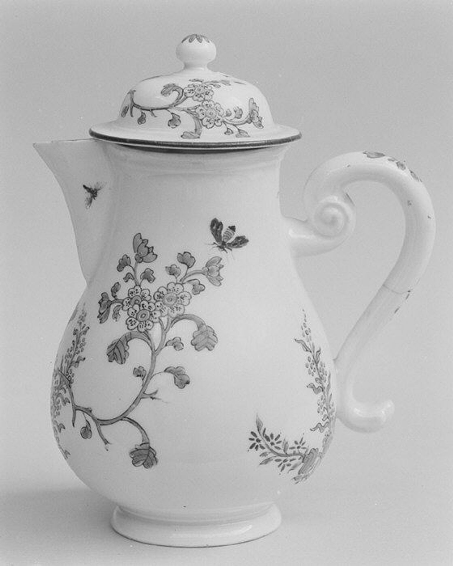 Jug with cover by Meissen Manufactory