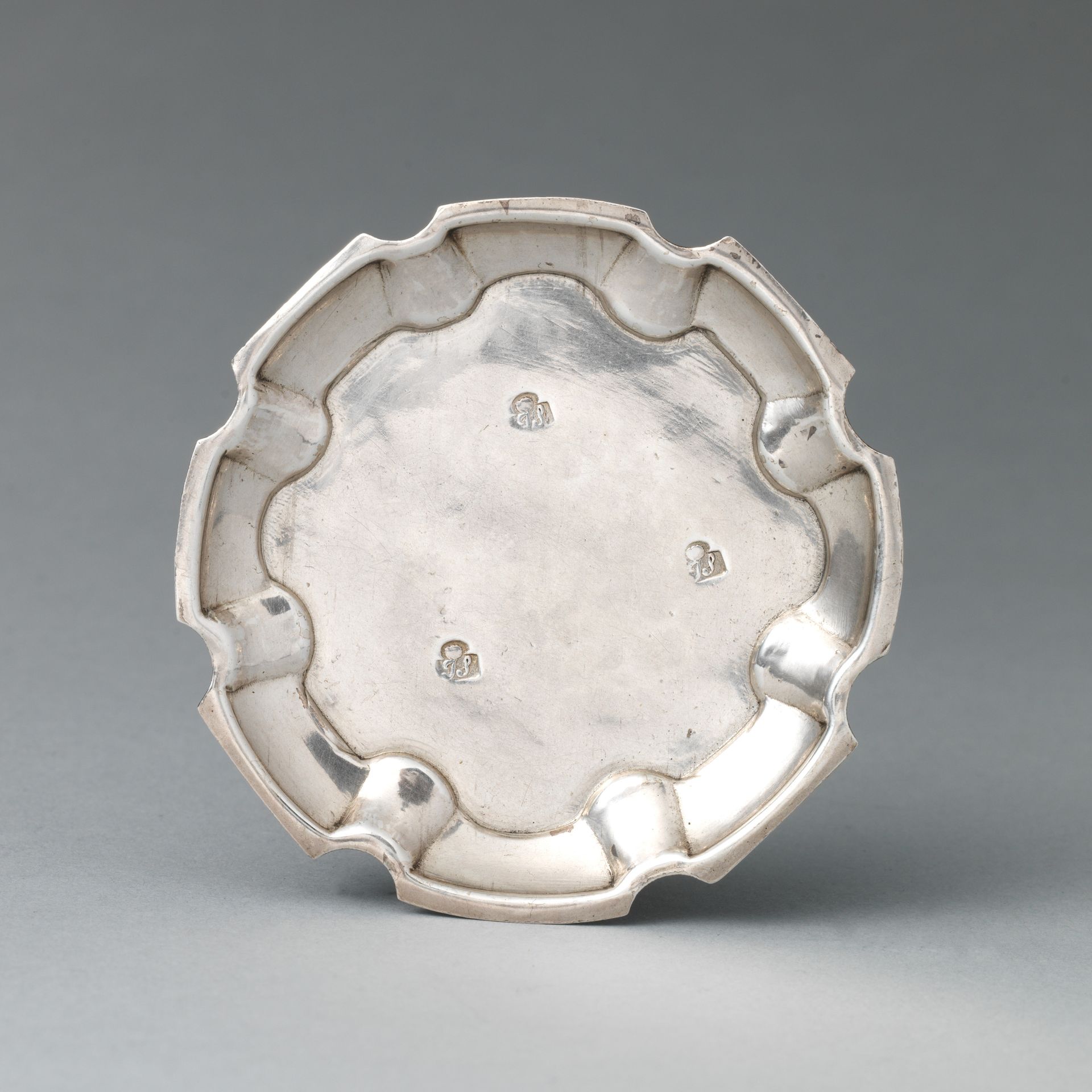 Miniature waiter by John Le Sage