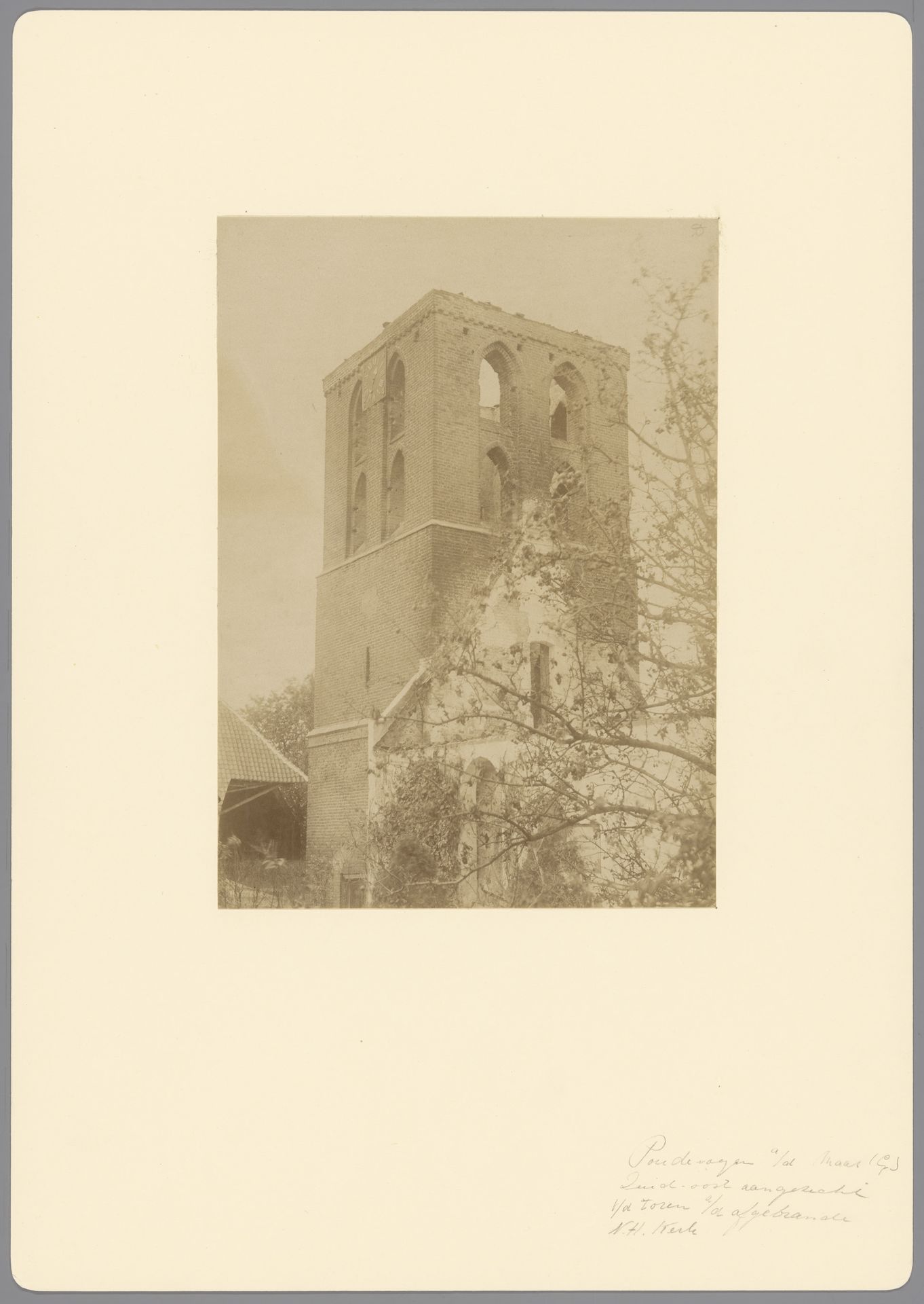 Toren van de afgebrande Hervormde Kerk te Poederoijen by anoniem (Monumentenzorg)