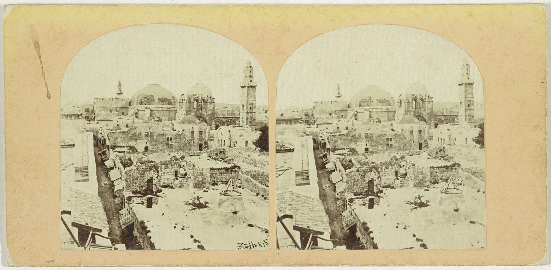 Gezicht op de Heilig Grafkerk in Jeruzalem by Francis Frith
