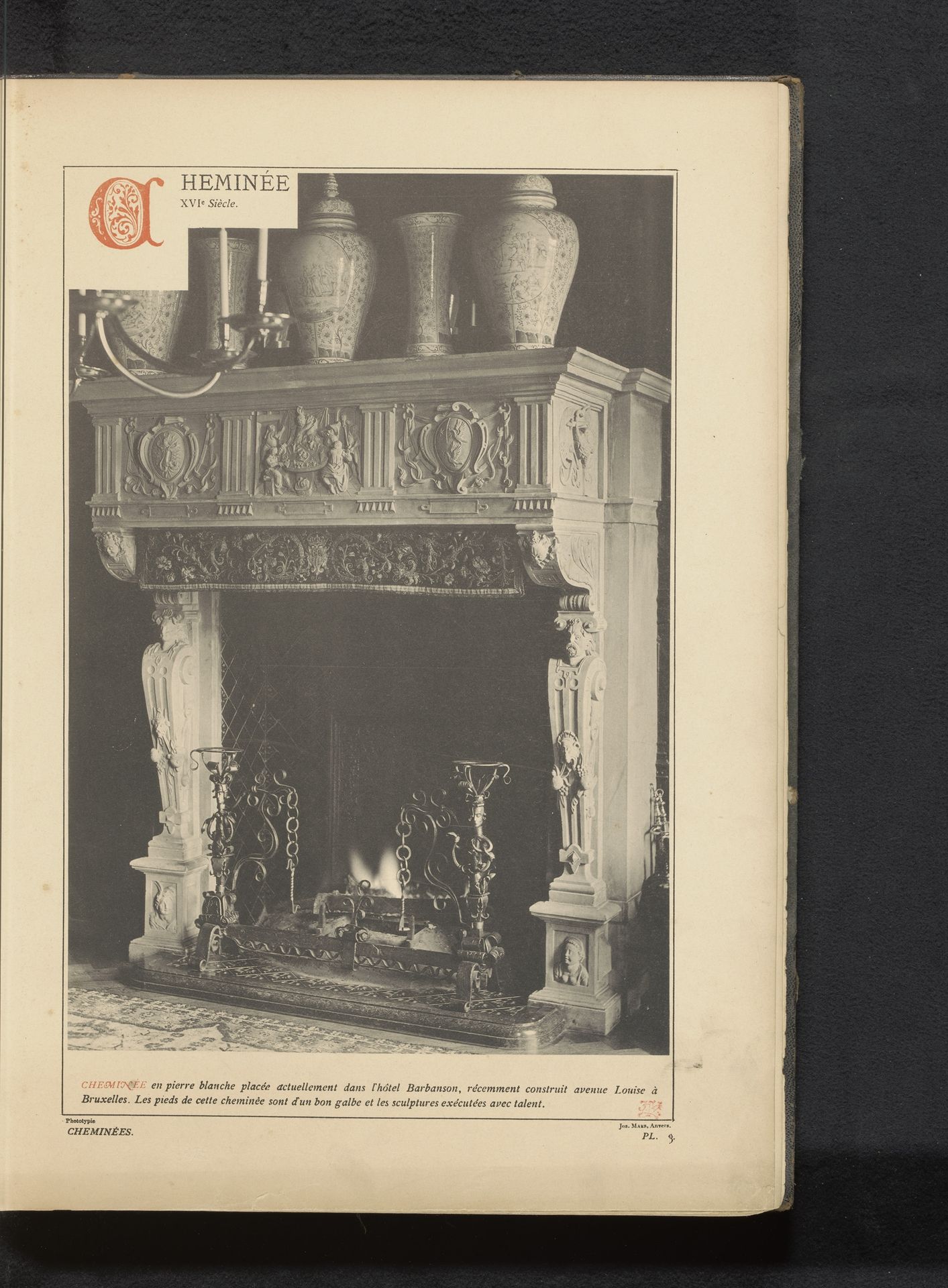 Schoorsteenmantel in hotel Barbanson te Brussel by Anonymous