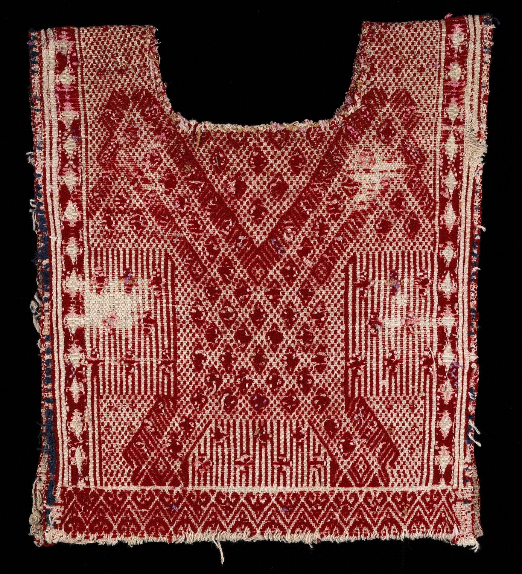 Woman's blouse (Huipil) collar by Maya