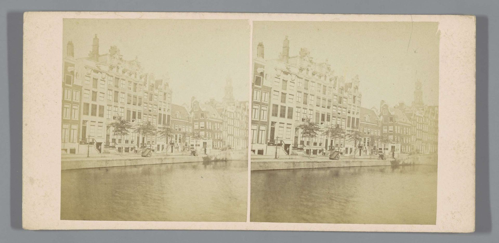 Gezicht op de Keizersgracht in Amsterdam by Pieter Oosterhuis