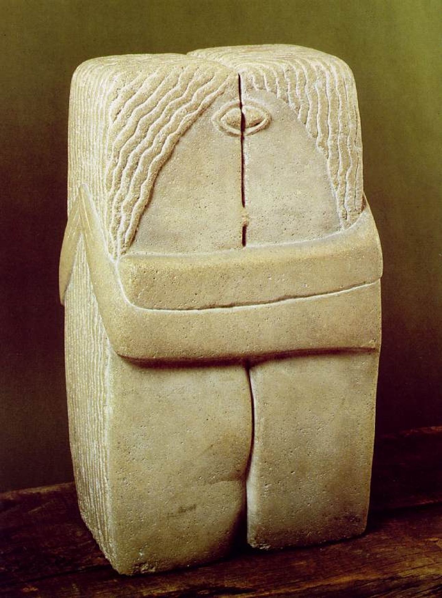 The Kiss by Constantin Brâncuși