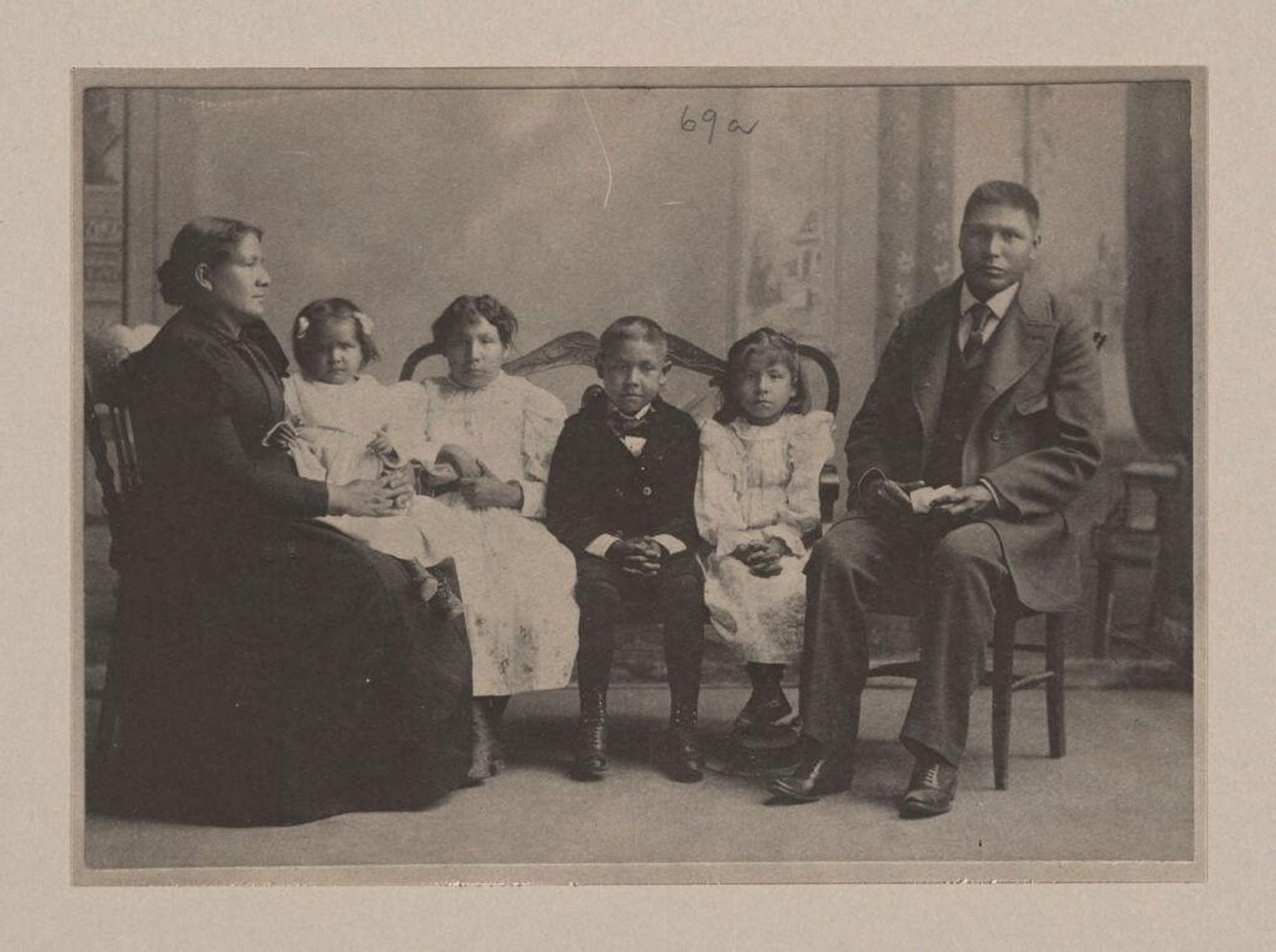 Races, Negroes: United States. Virginia. Hampton. Hampton Normal and Industrial School: Hampton Normal and Agricultural Institute, Hampton, Va.: Hampton exstudents and their children. by ? Frances Benjamin Johnston
