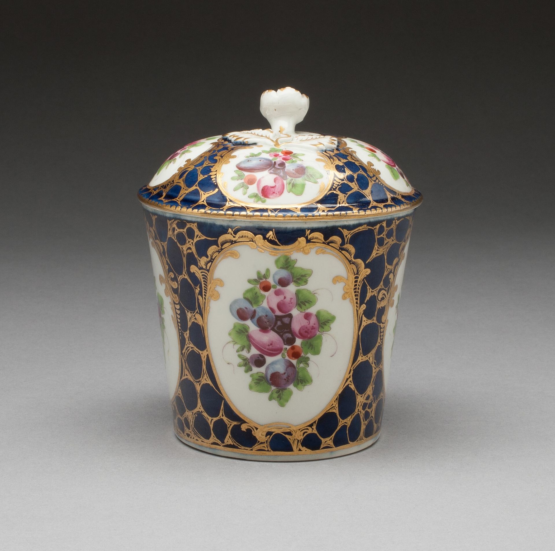 Toilet Pot by Worcester Royal Porcelain Company