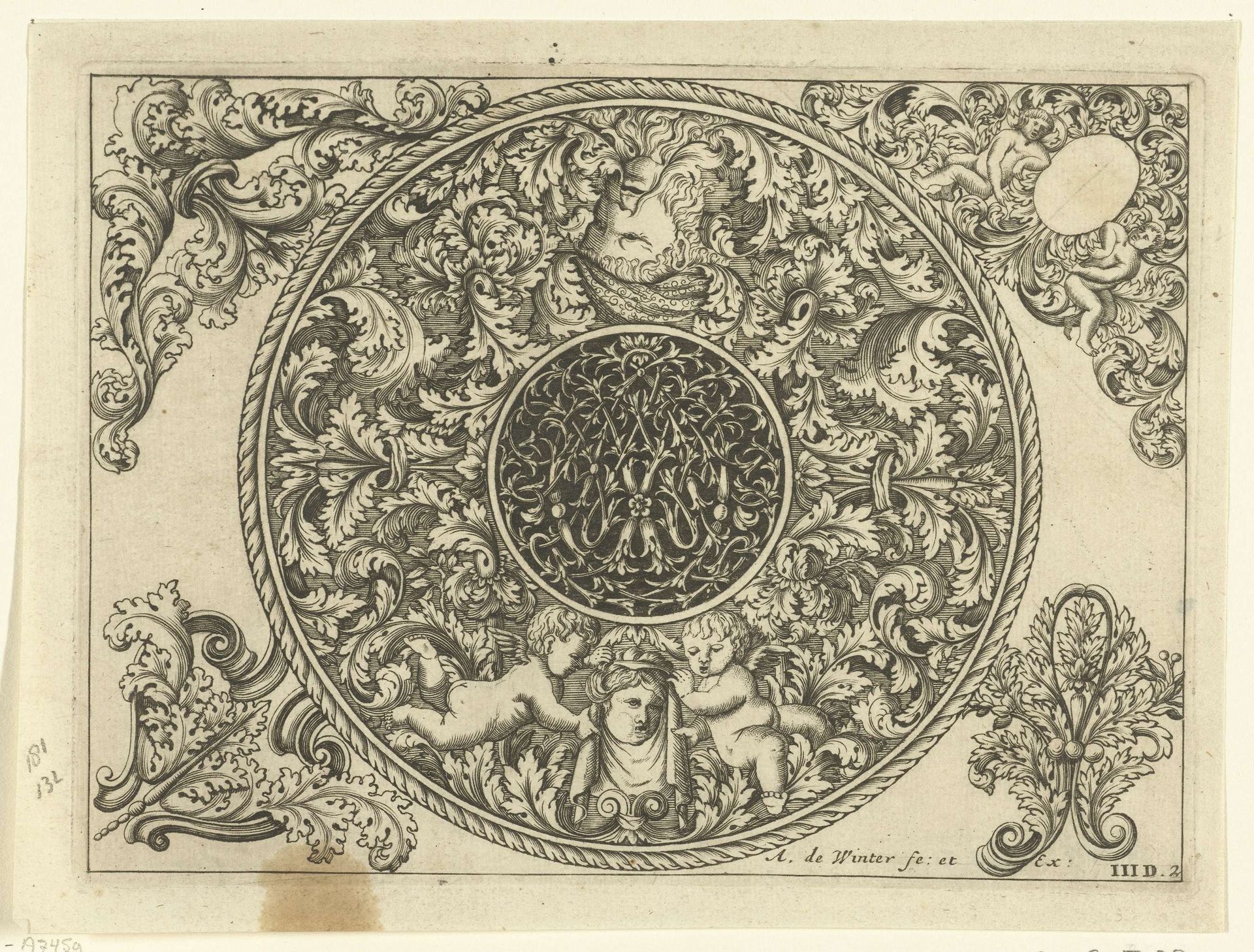 Rand van rond bord met bladranken, maskers en putti by Anthonie de Winter