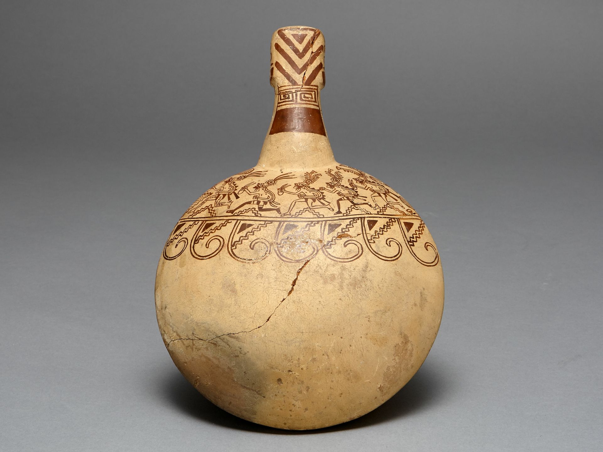 Corn Popper Depicting Costumed Runners with a Modeled Handle by Moche