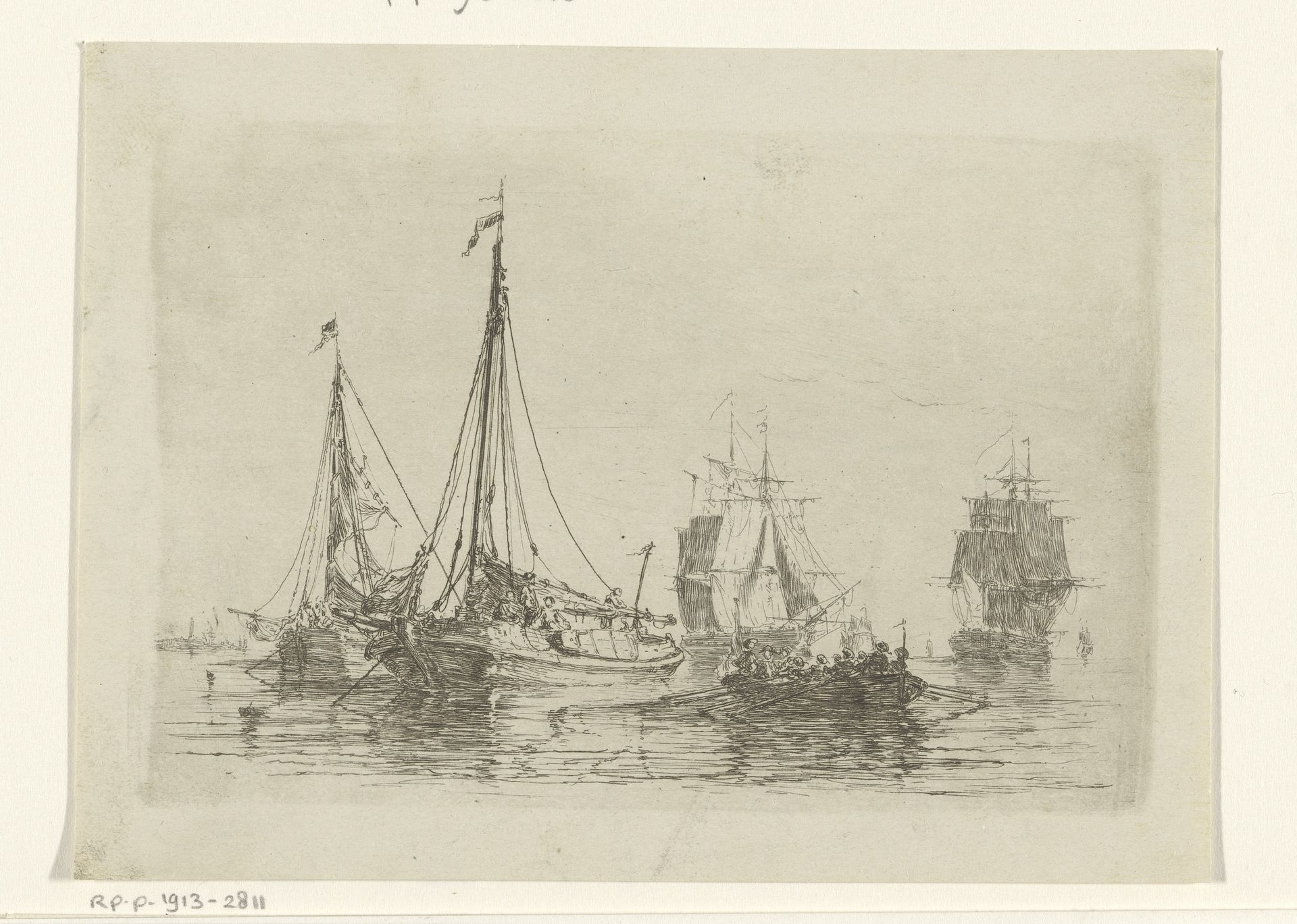 Figuren in een roeiboot op het water tussen de zeilboten by Henri François Schaefels